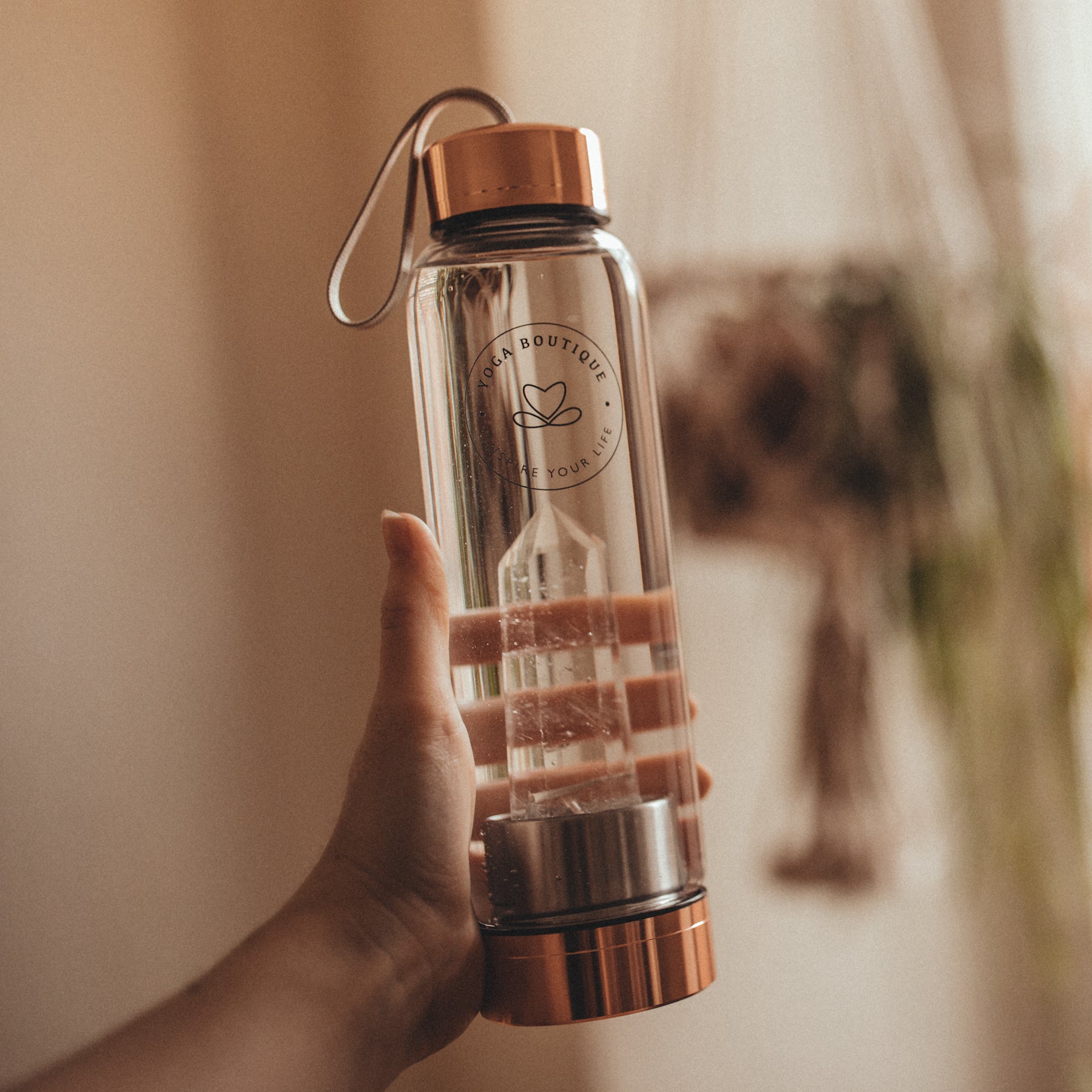 Commander des bouteilles d'eau en pierres précieuses durables dans le Yoga Shop Suisse