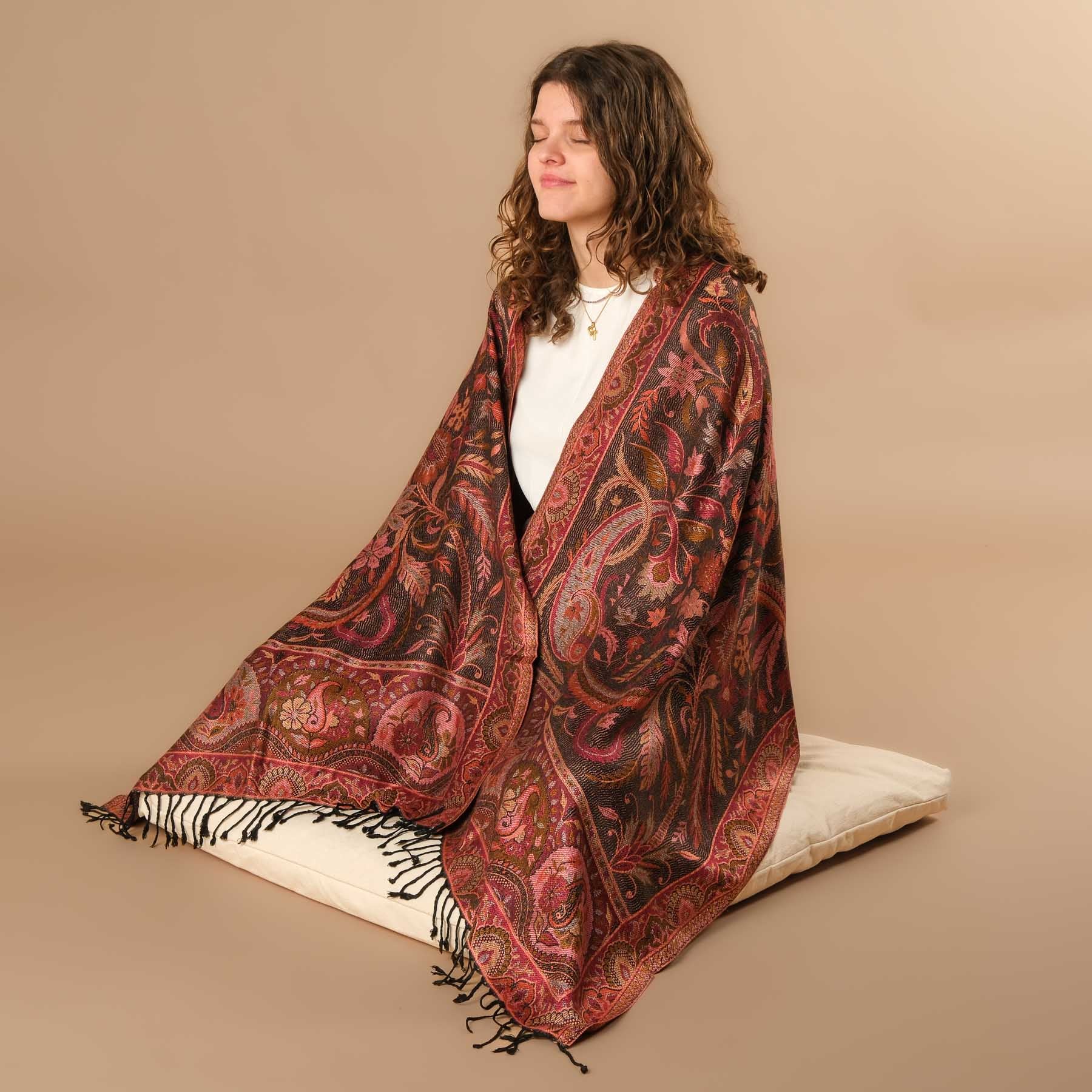 Meditationstuch Schal Viskose Herbstblüte