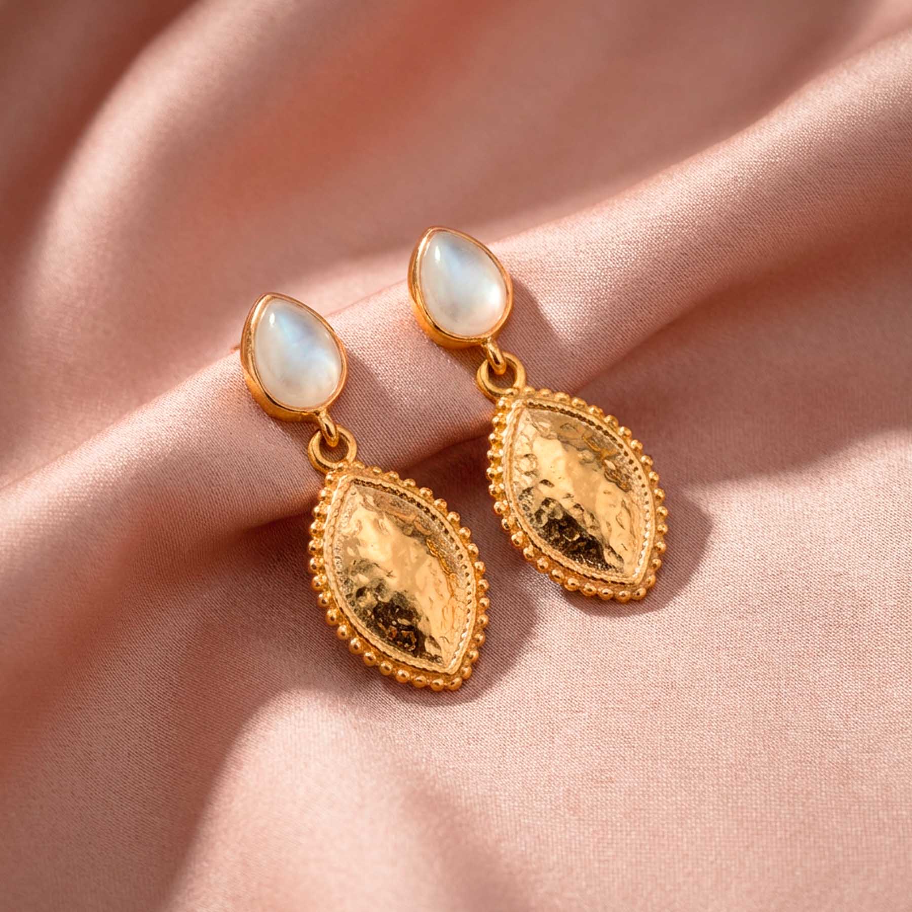 Orecchini Jaipur con cristallo di rocca oro