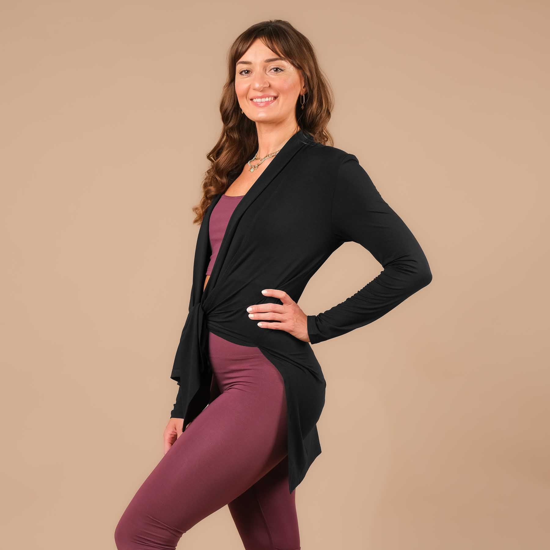 Comfy Yoga Cardigan in der Schweiz hergestellt schwarz