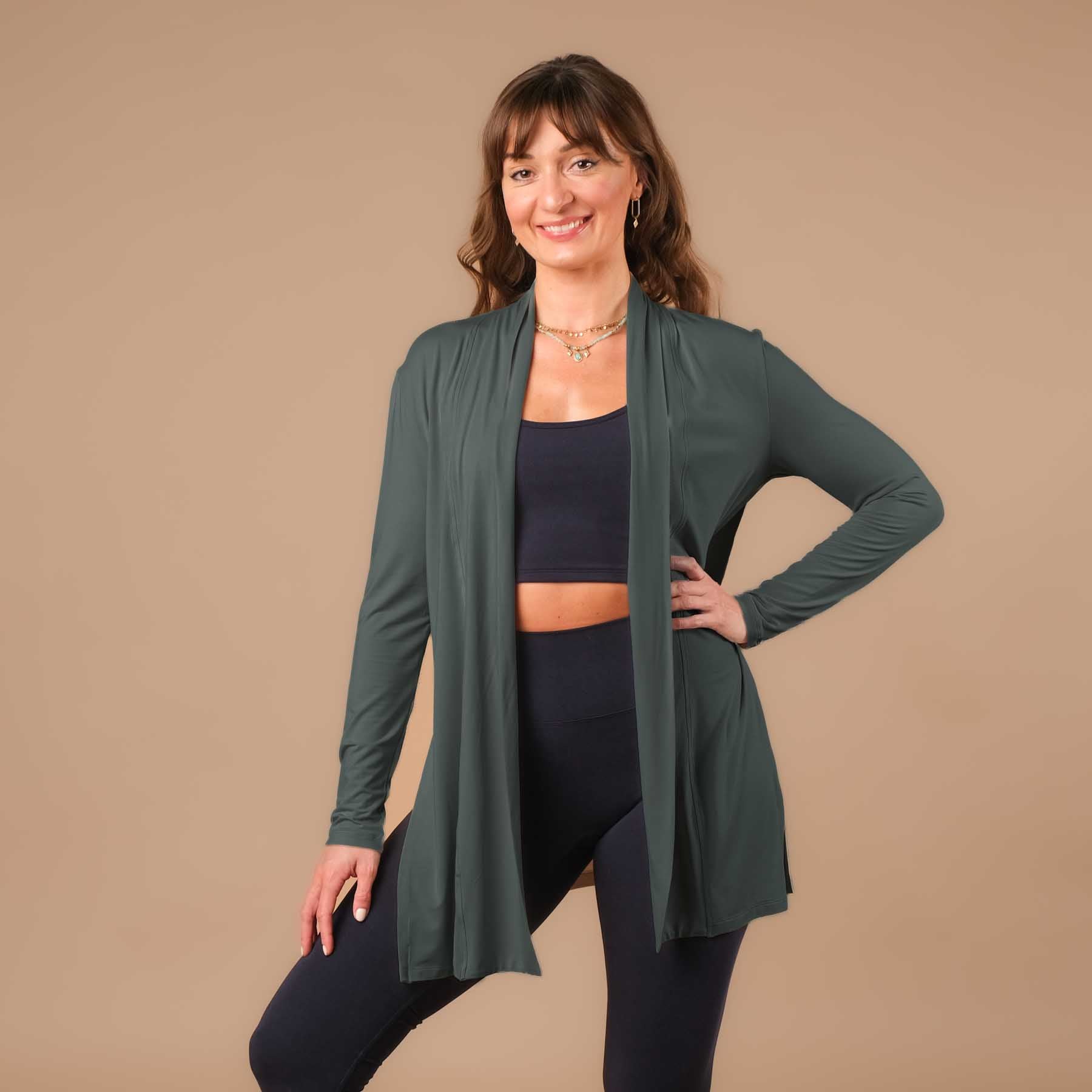 Comfy Yoga Cardigan in der Schweiz hergestellt smaragd