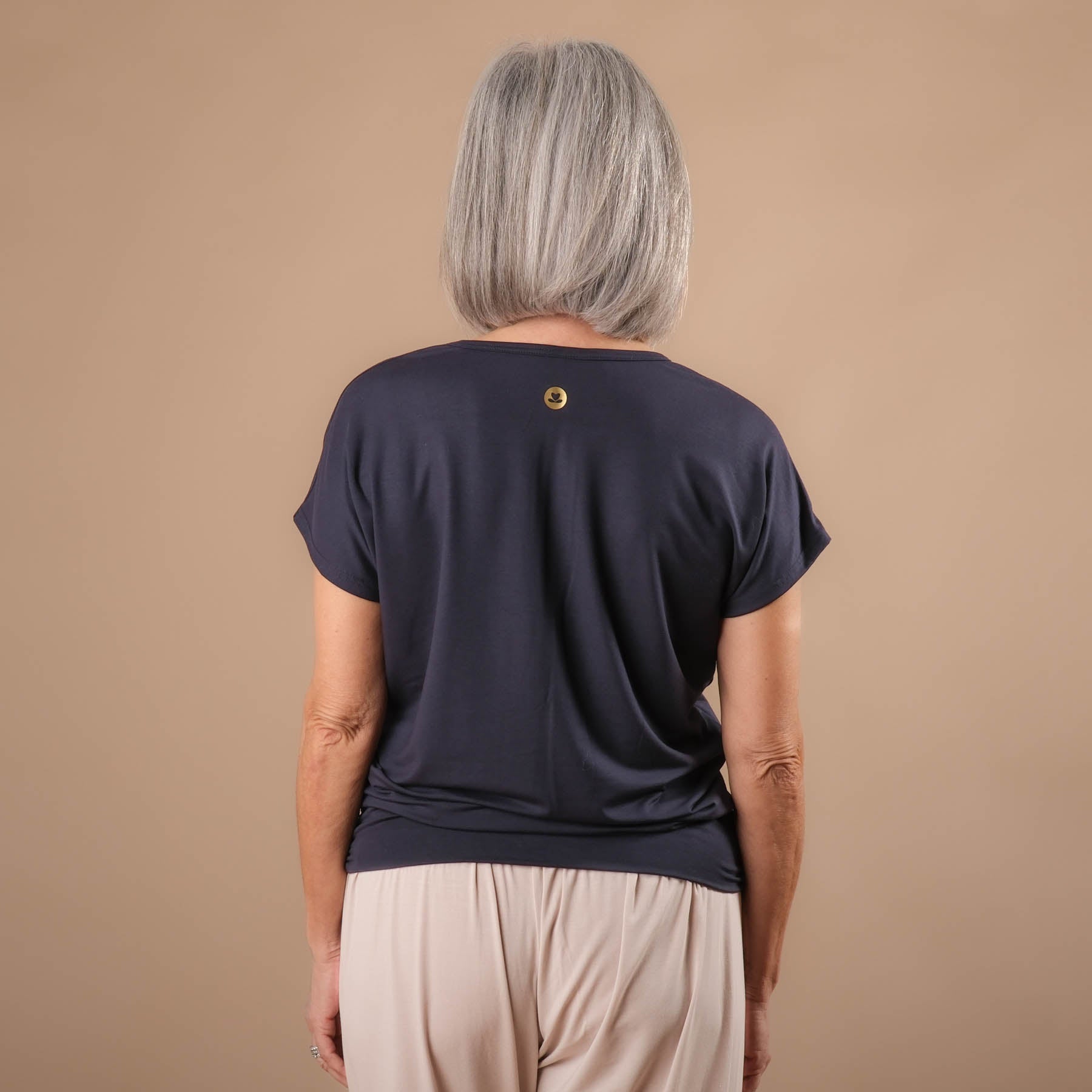Yoga Shirt Comfy kurzarm nachhaltig in der Schweiz hergestellt navy