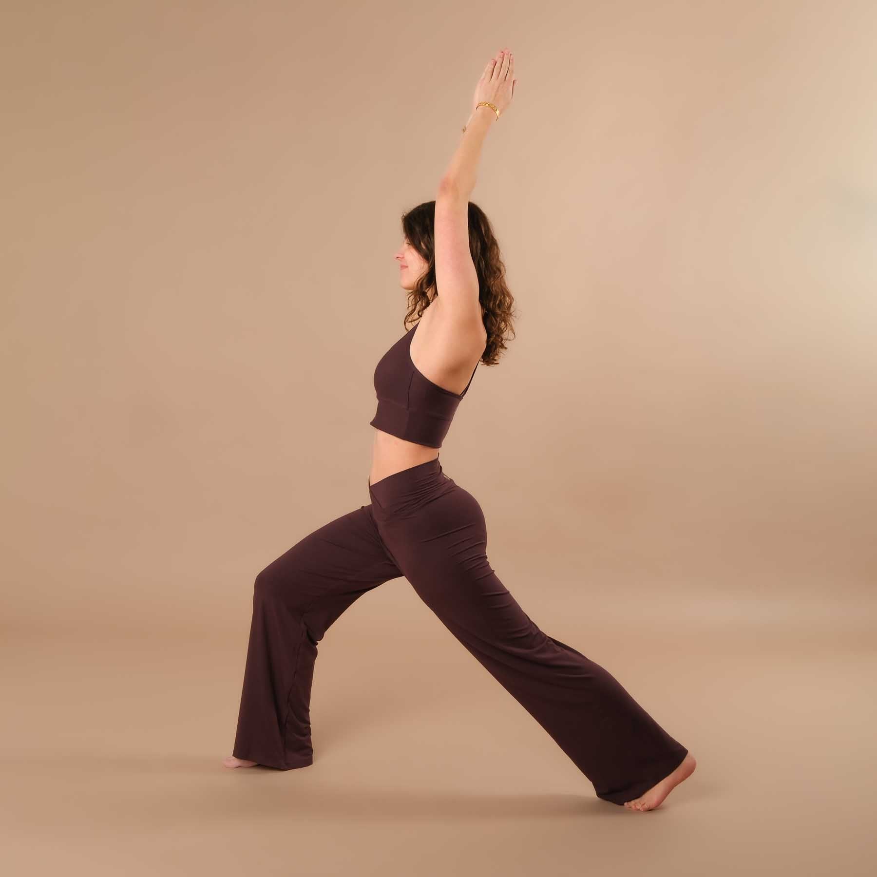 Yoga Culotte Comfy pantaloni lunghi da yoga sostenibili in Tencel color melanzana