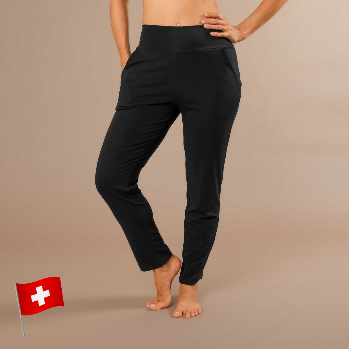 Damen Hose Comfy Elegance Yoga und Reisehose Swiss made schwarz