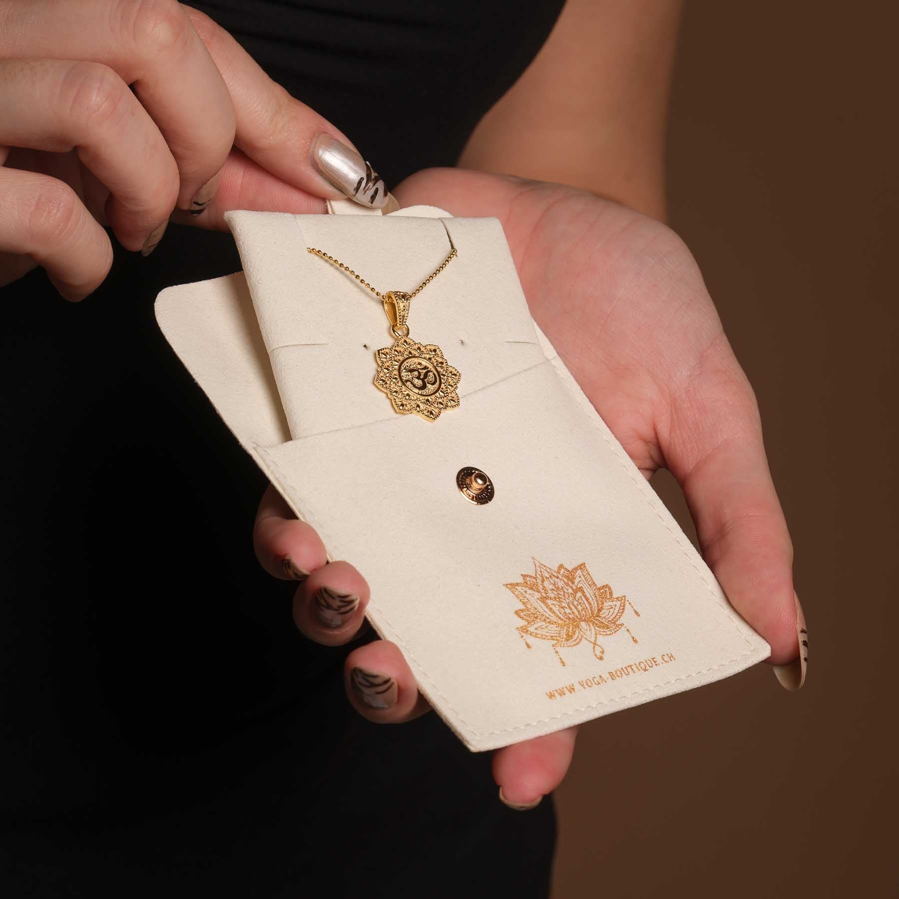 Collier Mandala OM en argent sterling 925 plaqué or