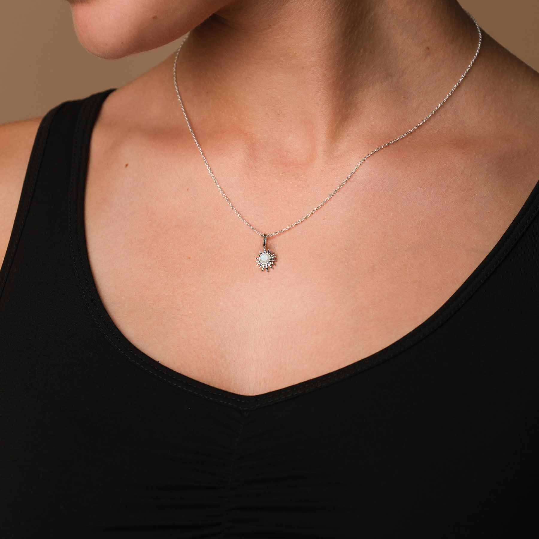 Halskette Nordstern silber mit Mondstein