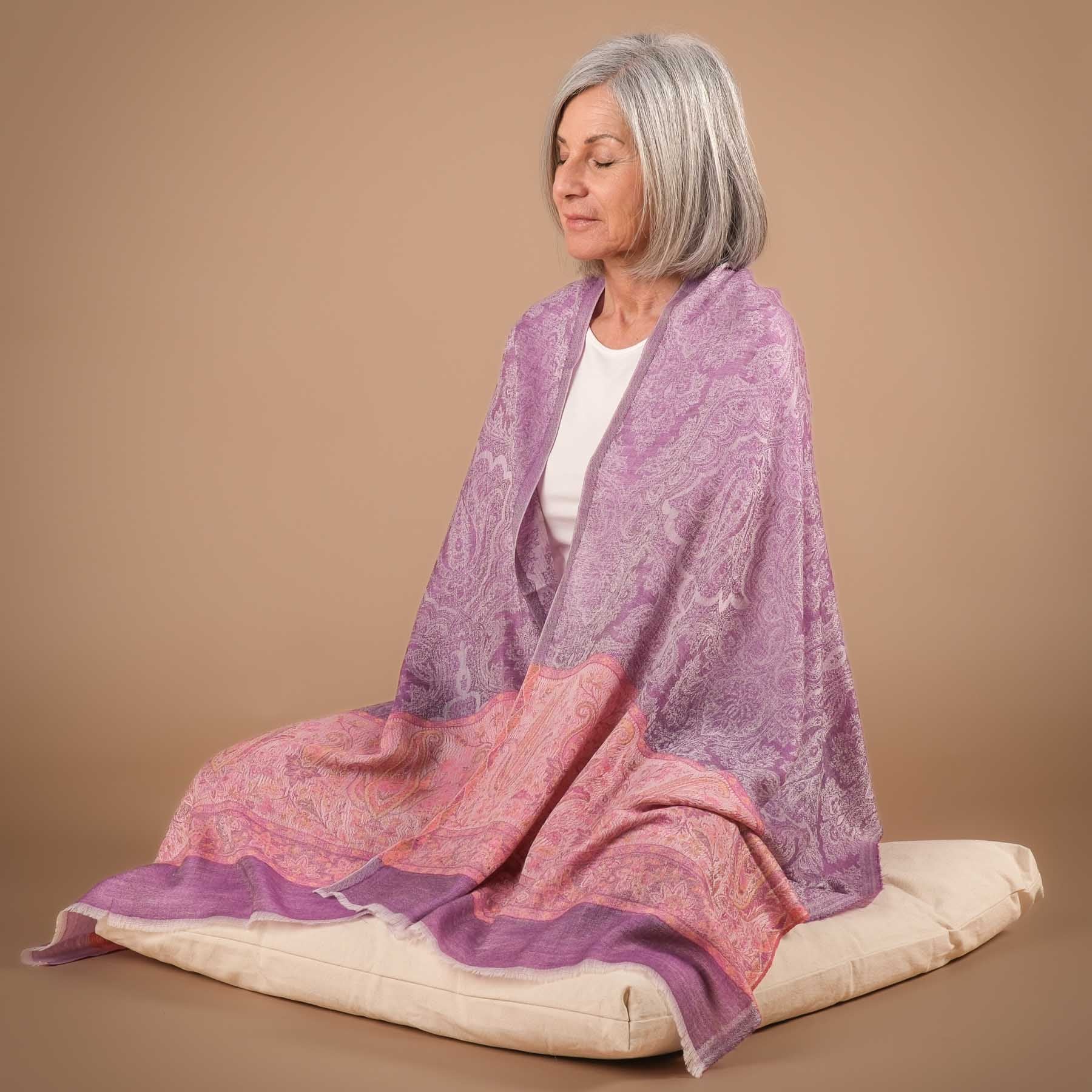 Meditationstuch Schal Feinwolle Alaya