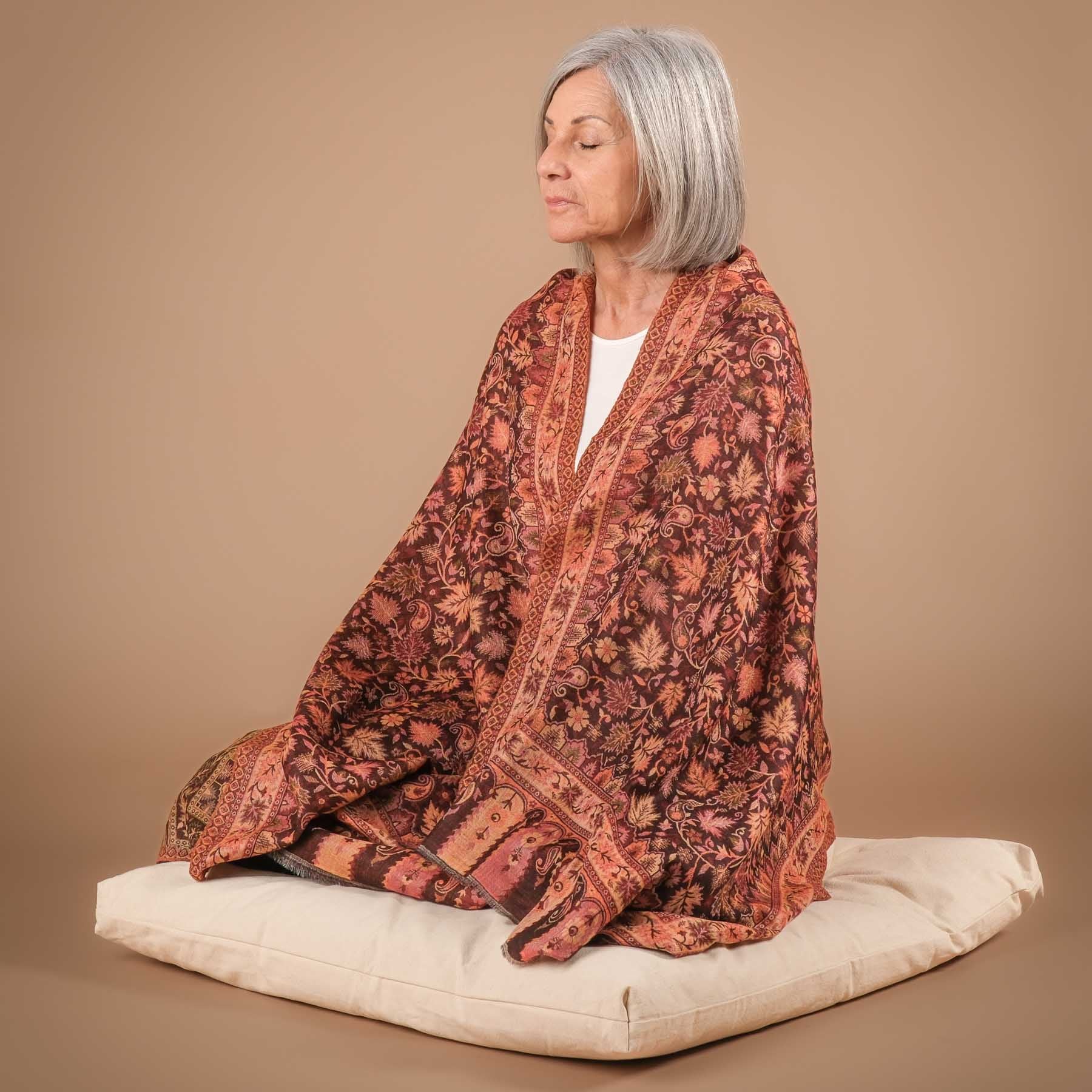 Meditationstuch Schal Feinwolle Cinderella