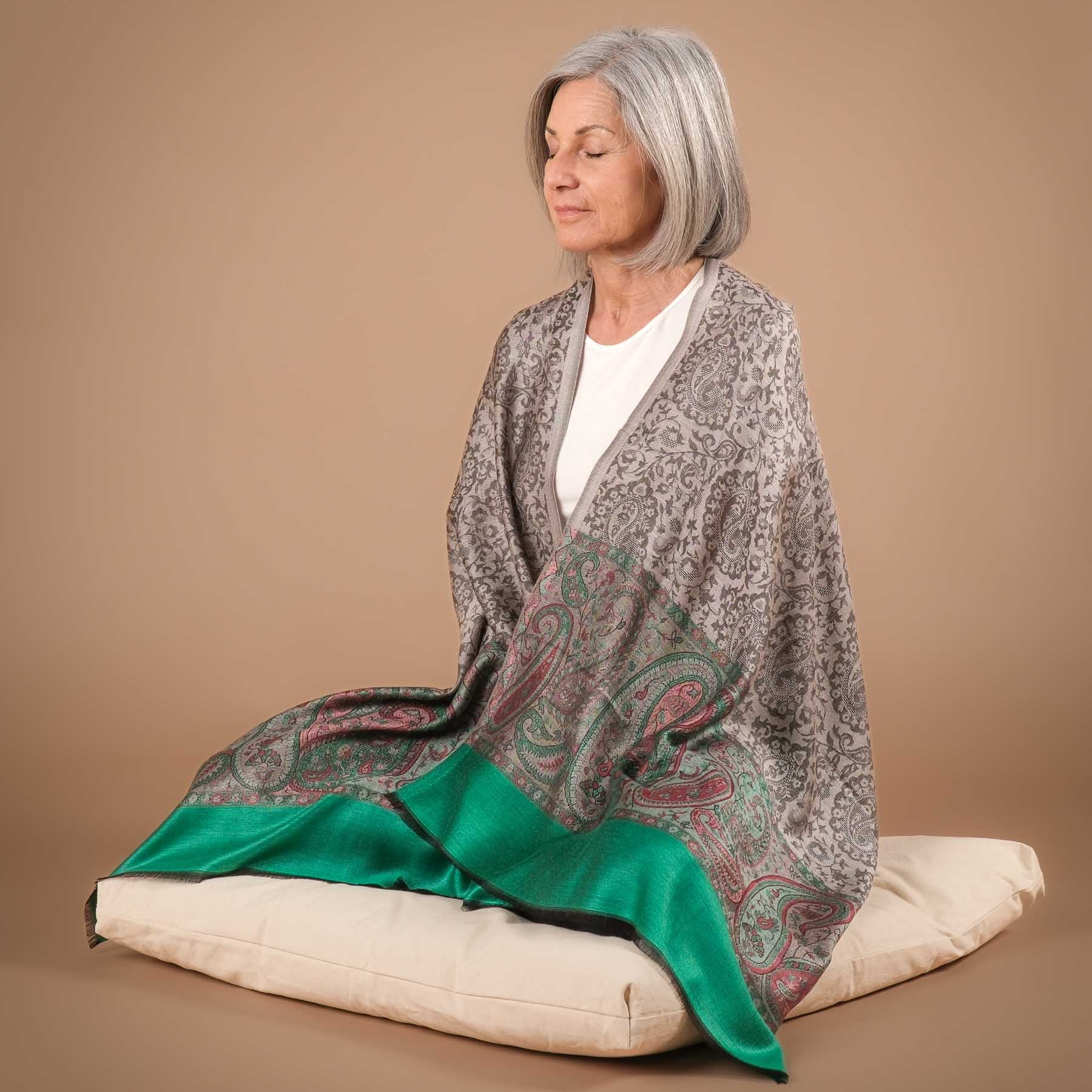 Meditationstuch Schal Orphea