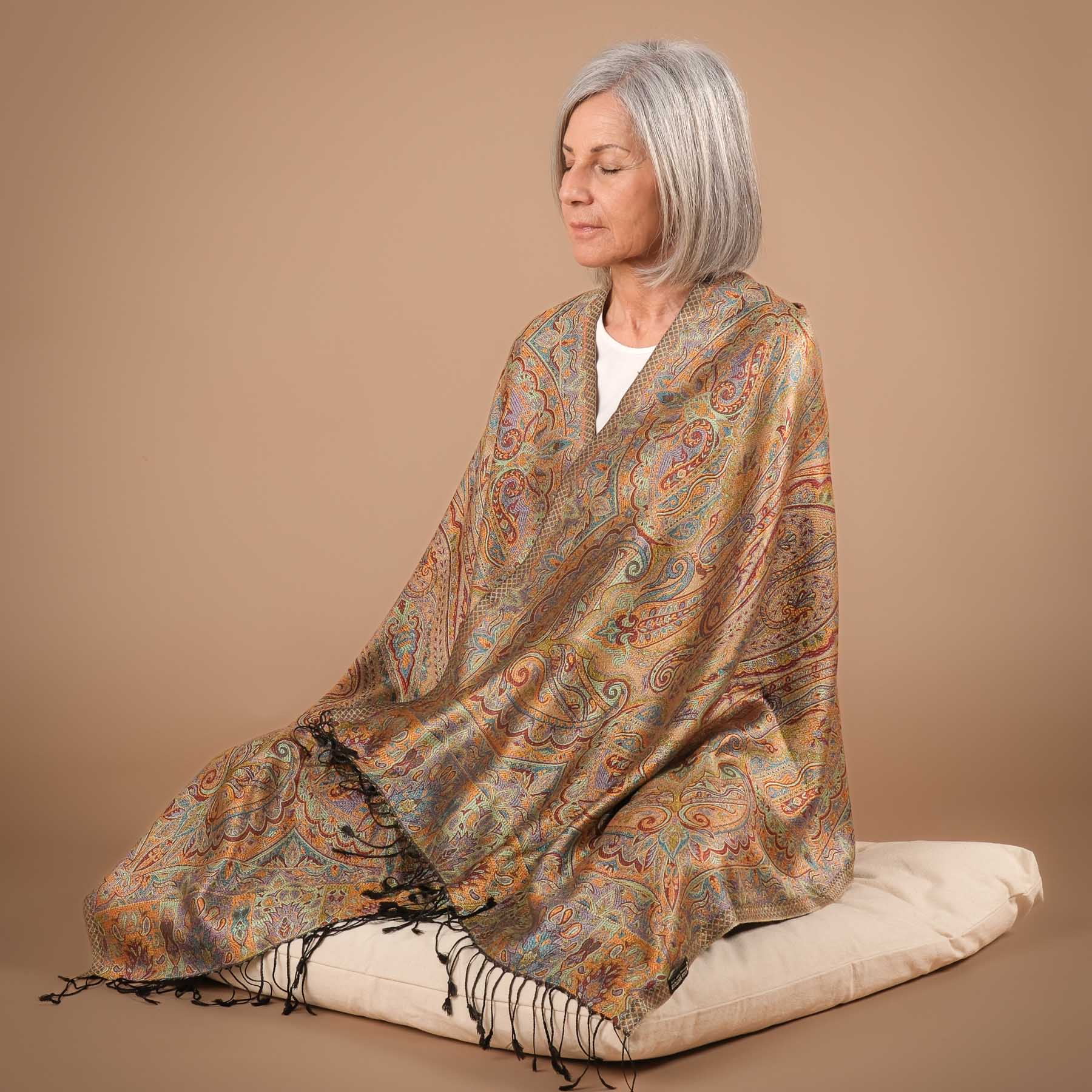 Meditationstuch Schal Seide Diana