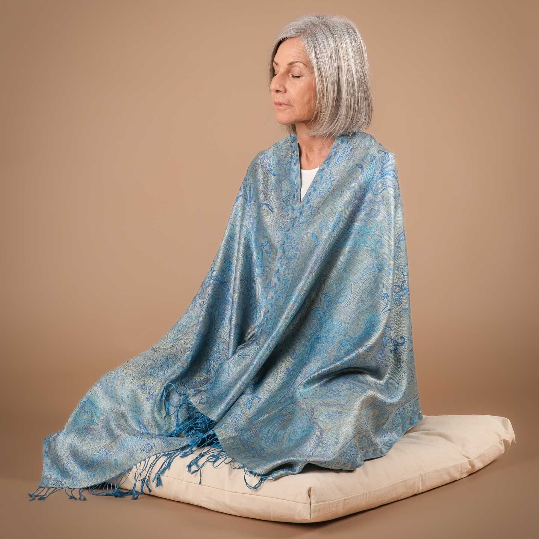 Meditationstuch Schal Seide Lahari