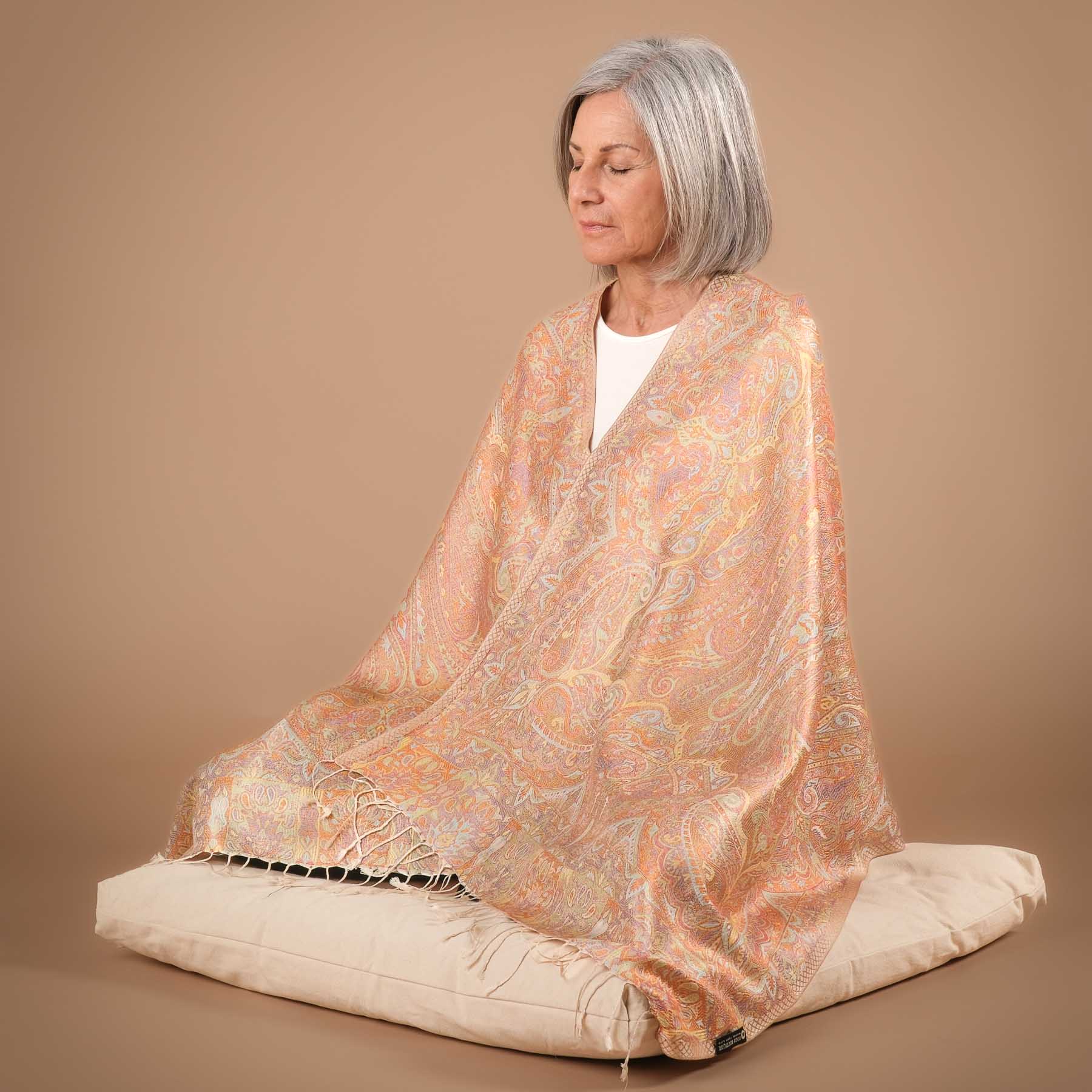 Meditationstuch Schal Seide Neroli