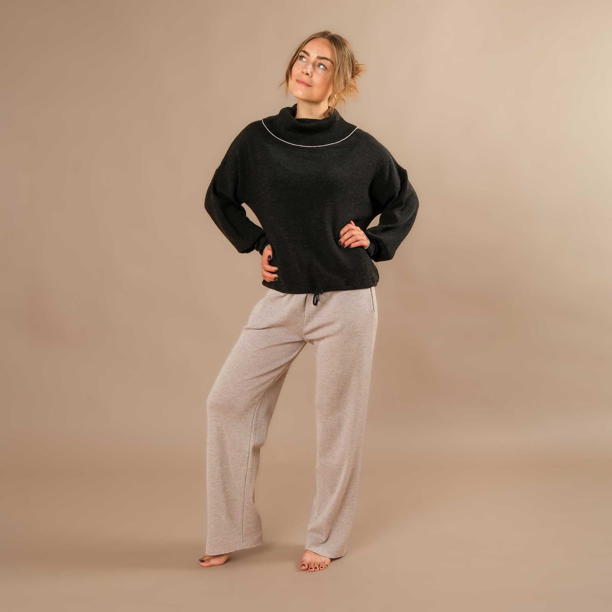 Merino Rollkragen Pullover nachhaltig und Swiss made anthrazit