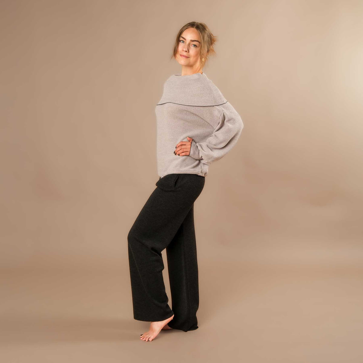 Merino Rollkragen Pullover nachhaltig und Swiss made beige