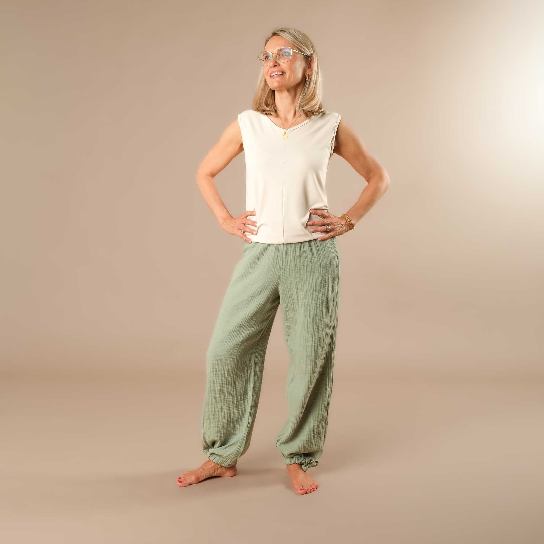 Musselin Hose lang Damen salbei-gruen
