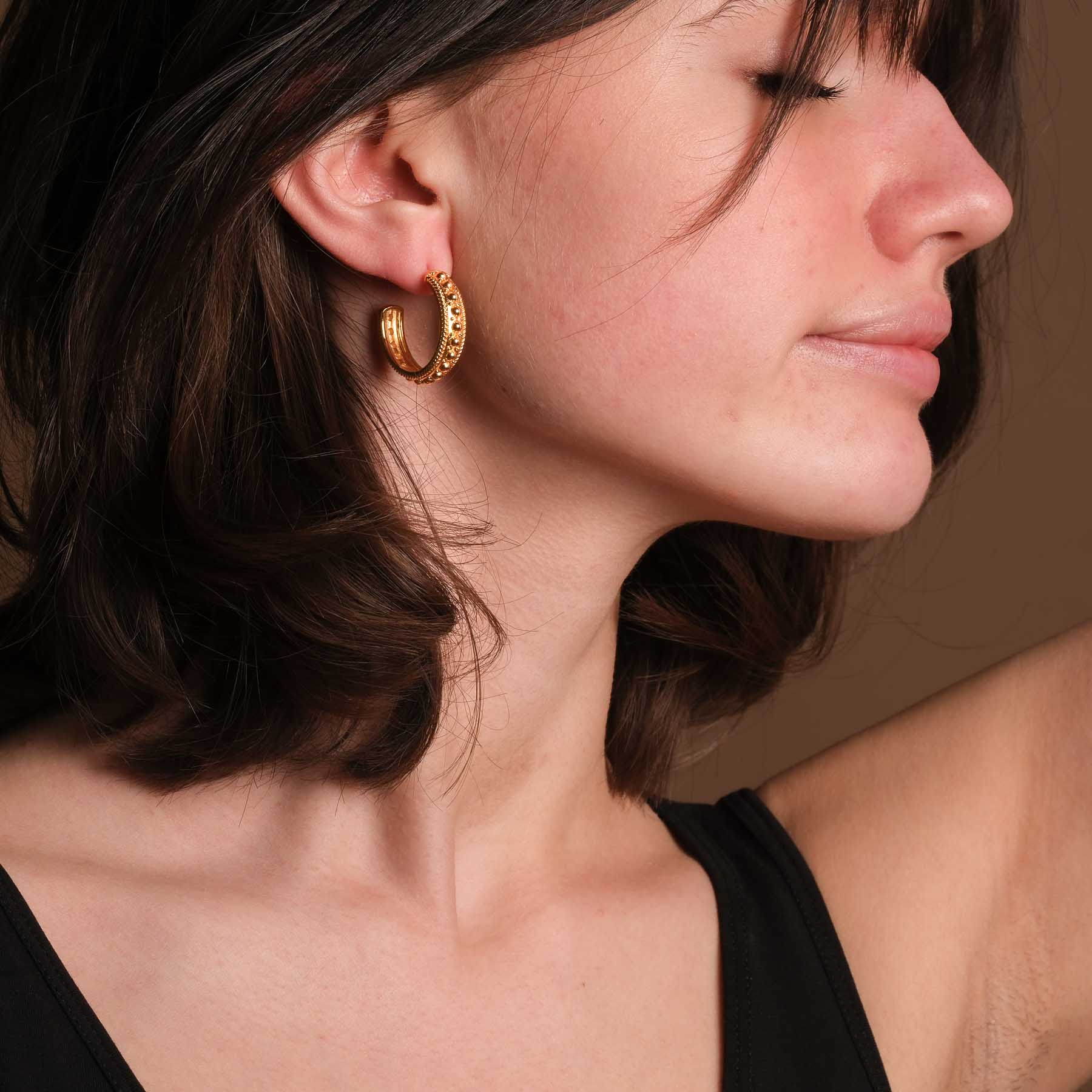 Orecchini a cerchio Magdalena in stile indiano oro