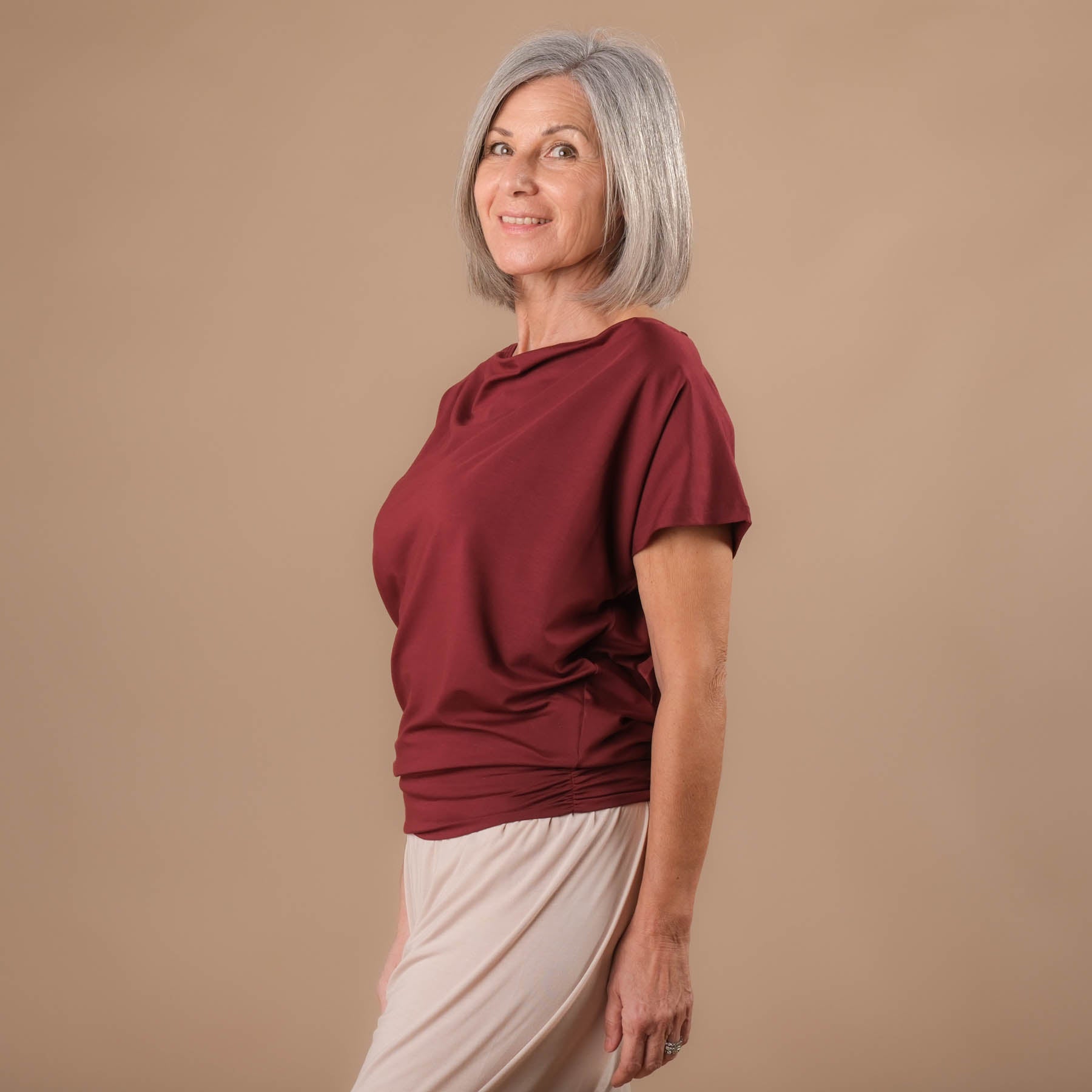 Yoga Wasserfall Shirt, super nachhaltig, in der Schweiz genäht, bordeaux