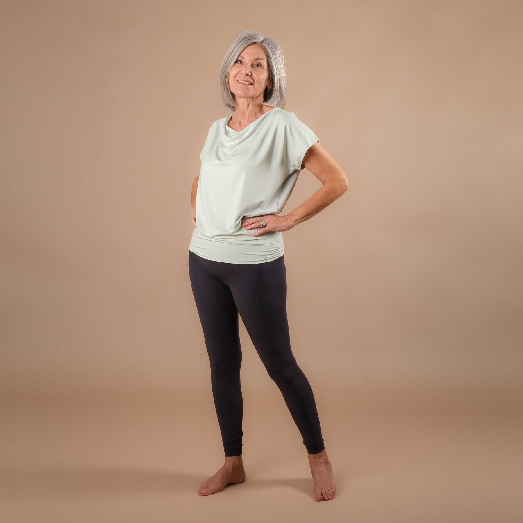 Yoga Wasserfall Shirt, super nachhaltig, in der Schweiz genäht, mint