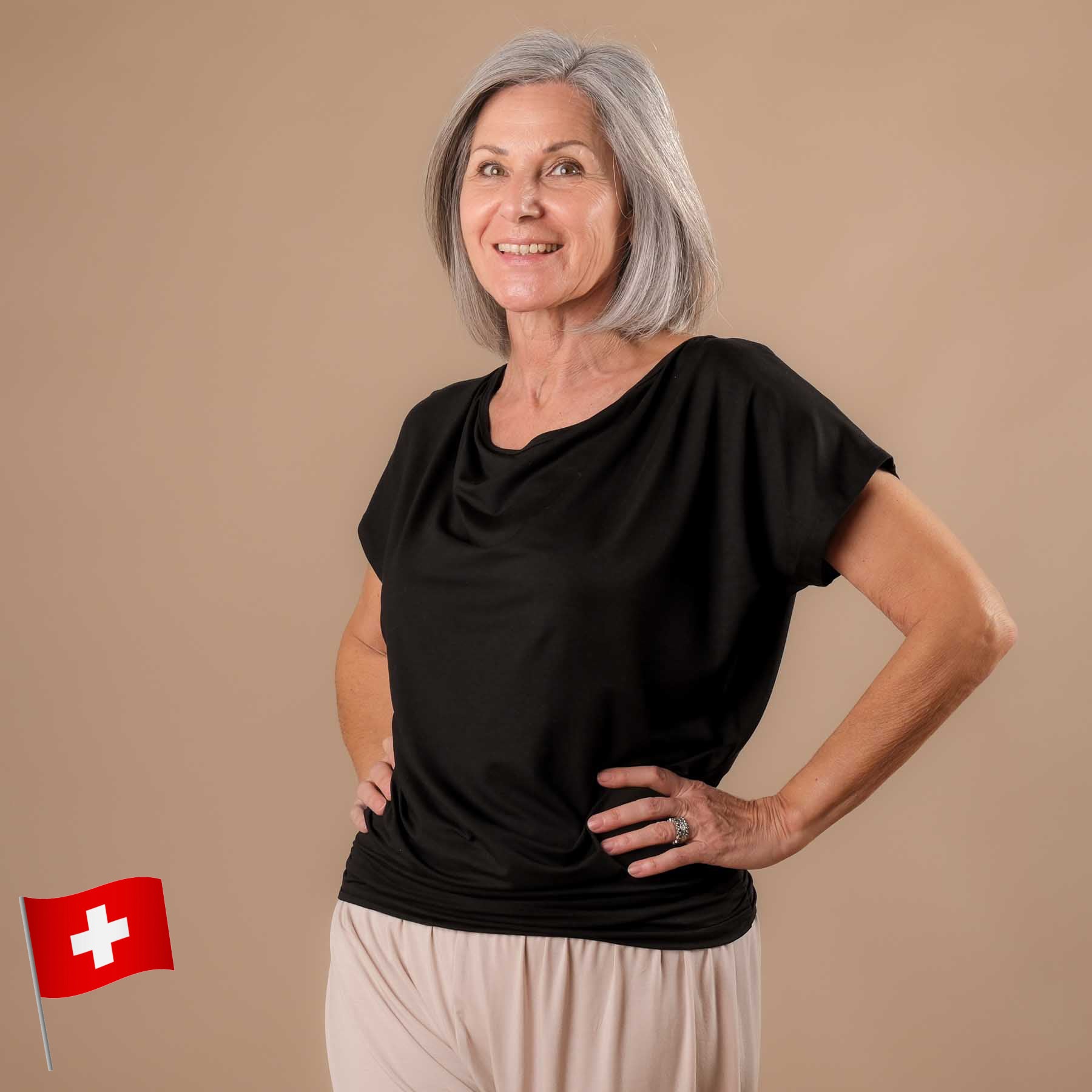 Yoga Wasserfallshirt schwarz, nachhaltiger Stoff, super bequem, in der Schweiz genäht