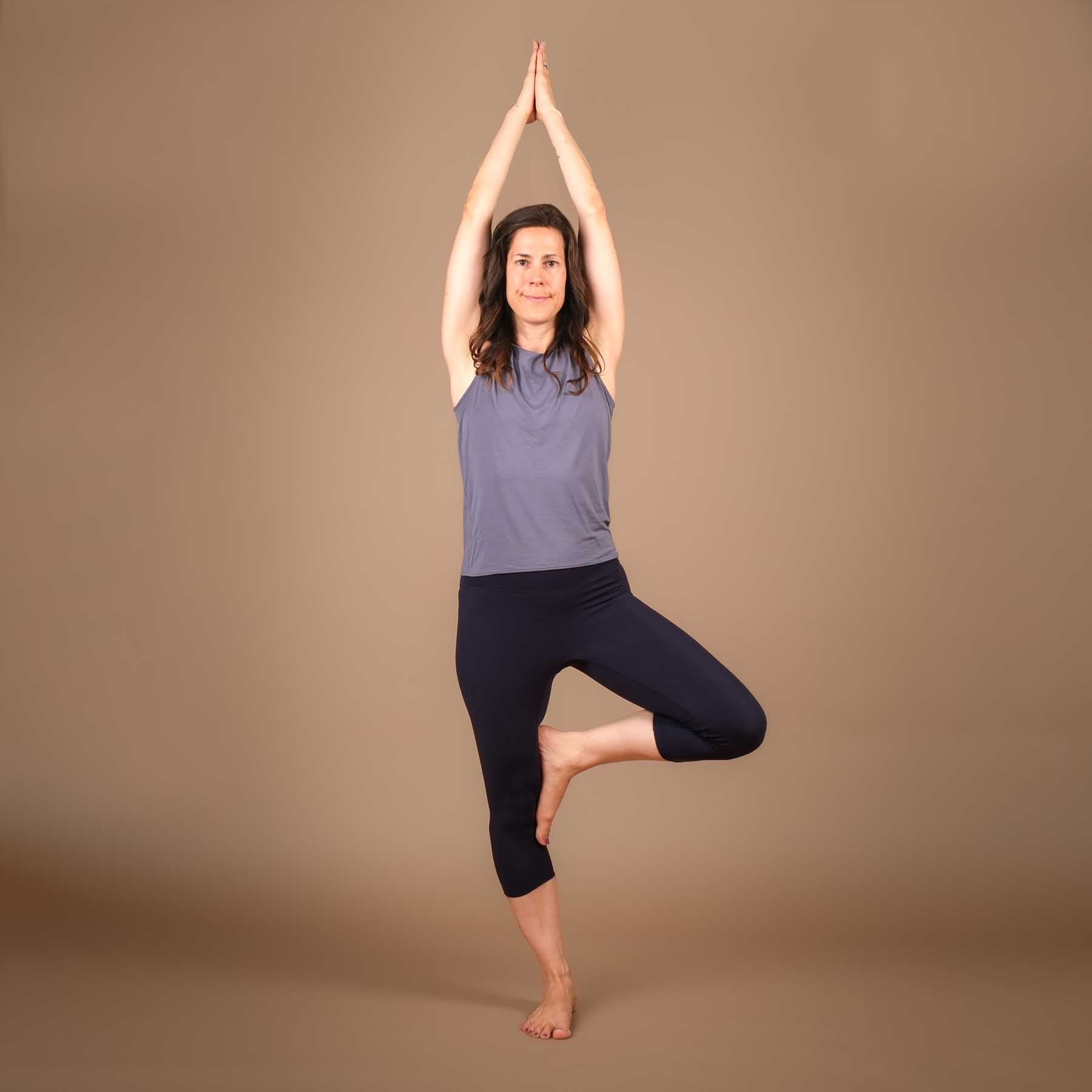 Yoga Capri Leggings Comfy navy nachhaltig in der Schweiz hergestellt