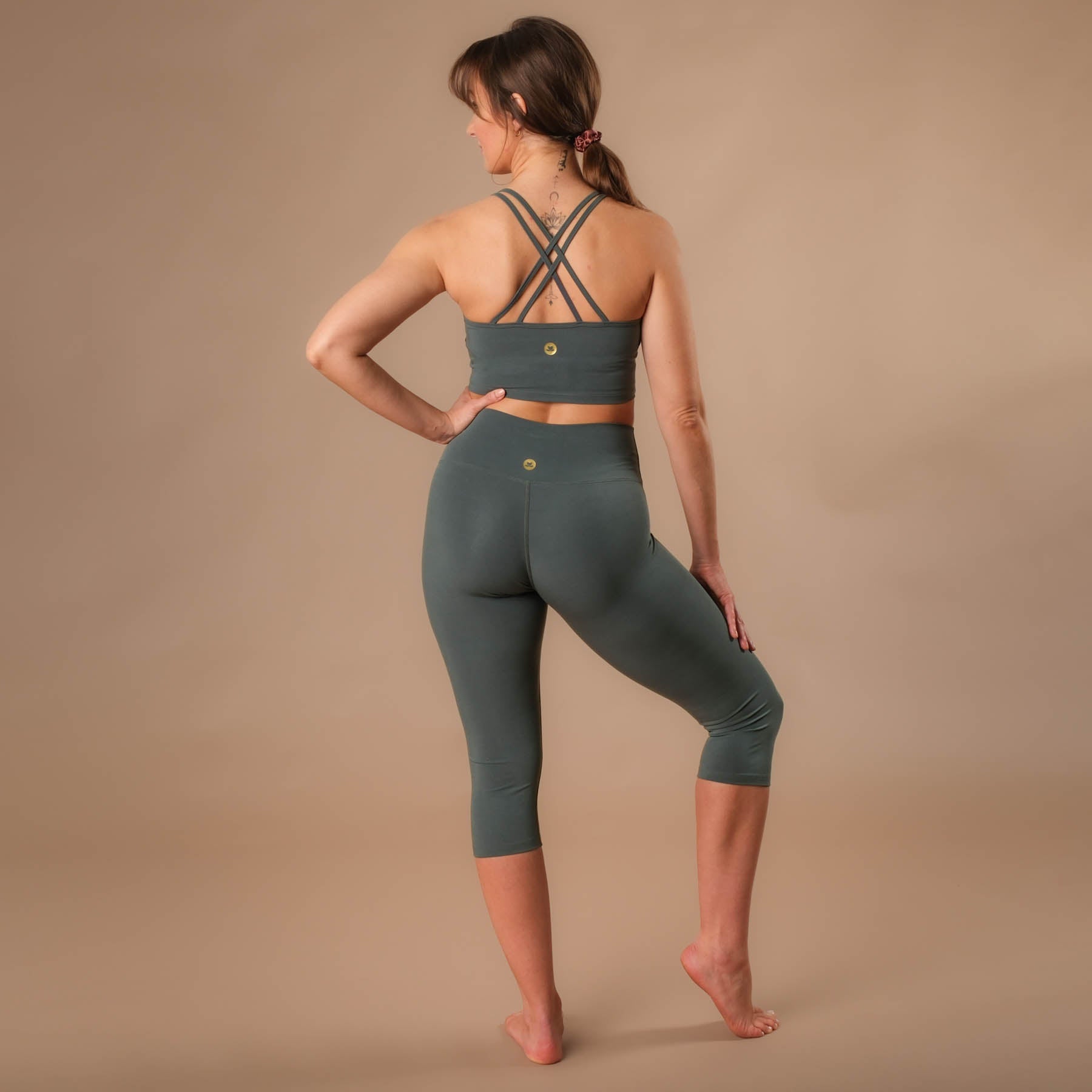 Yoga Capri Leggings Comfy smaragd nachhaltig in der Schweiz hergestellt
