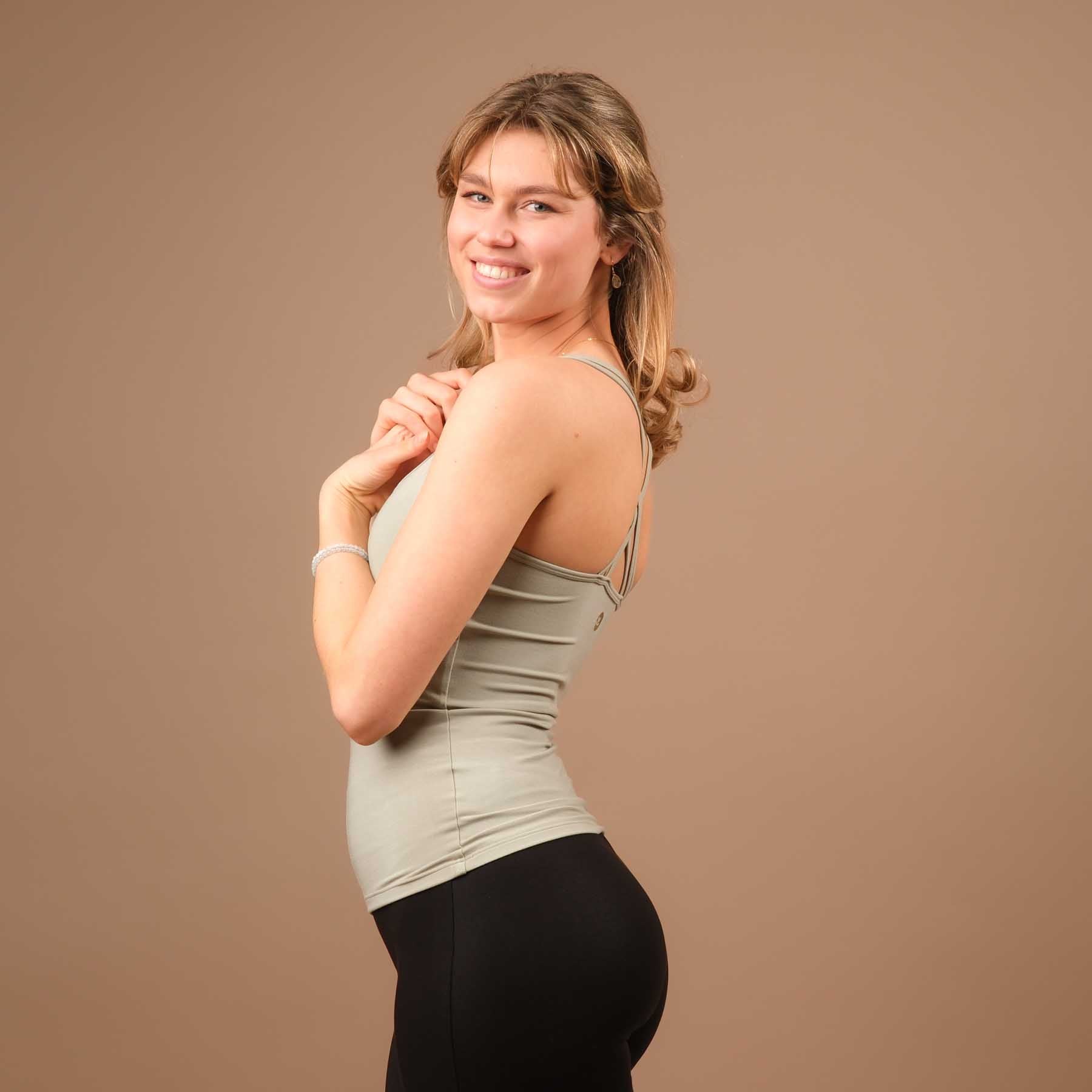 Yoga Tank Top Joy lang made in Switzerland jade-gruen