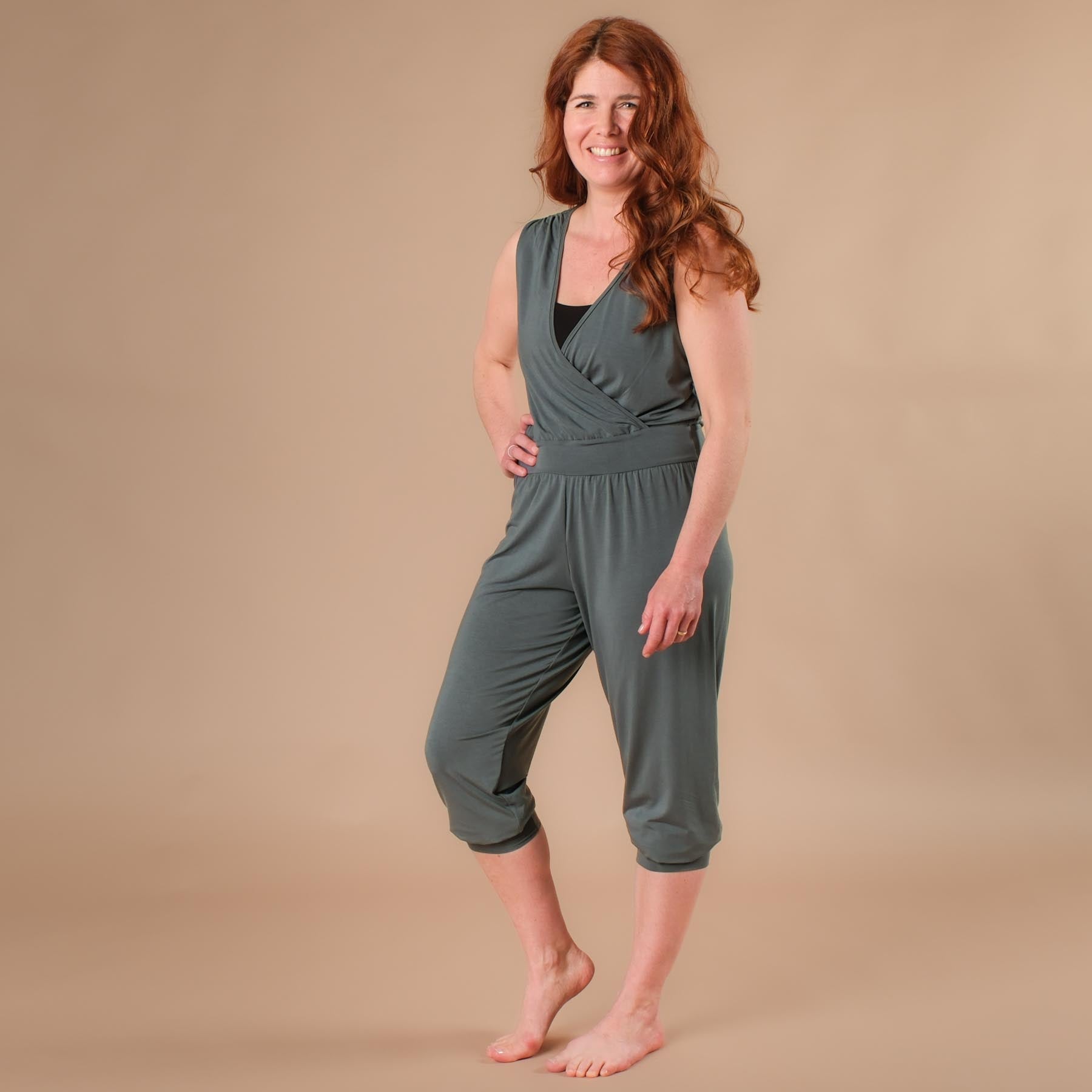 Yoga Jumpsuit in der Schweiz hergestellt smaragd