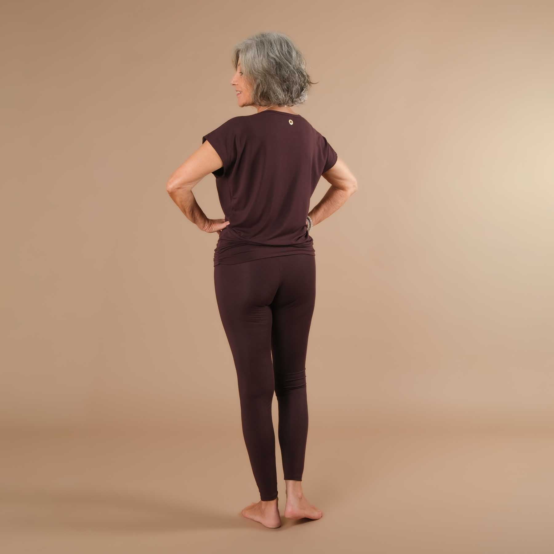 Nachhaltige Yoga Leggings Comfy super weich, in der Schweiz hergestellt aubergine
