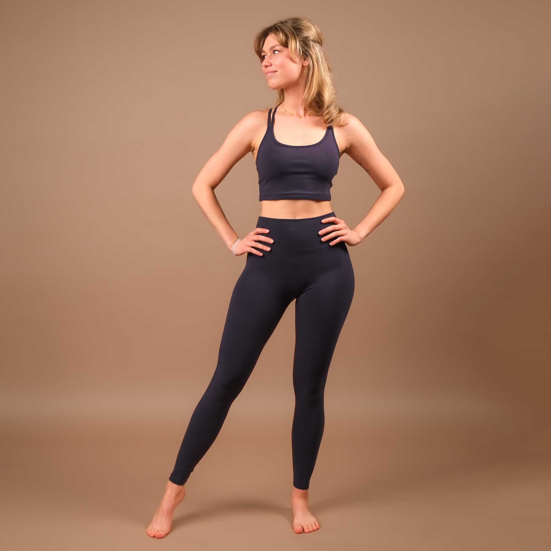 Nachhaltige Yoga Leggings Comfy navy, super weich, in der Schweiz hergestellt