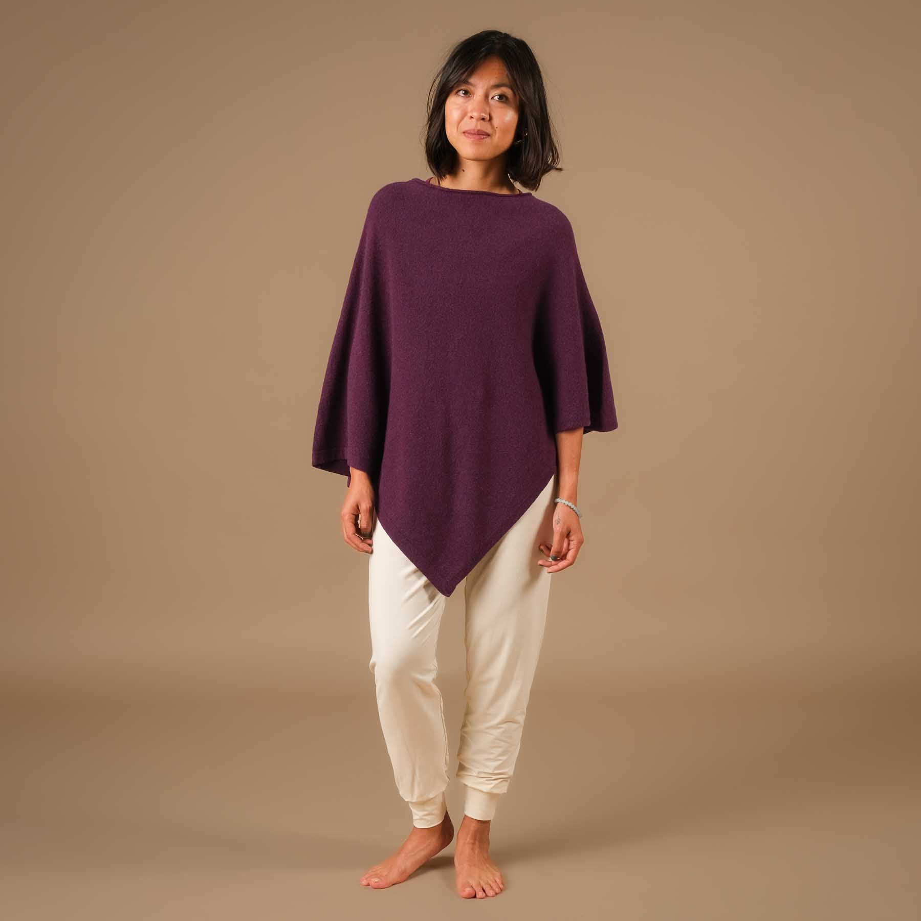Nachhaltiger Kaschmir Poncho aubergine