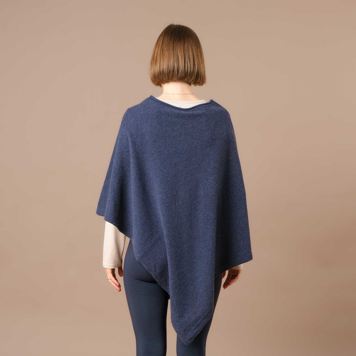 Poncho in cashmere sostenibile, blu