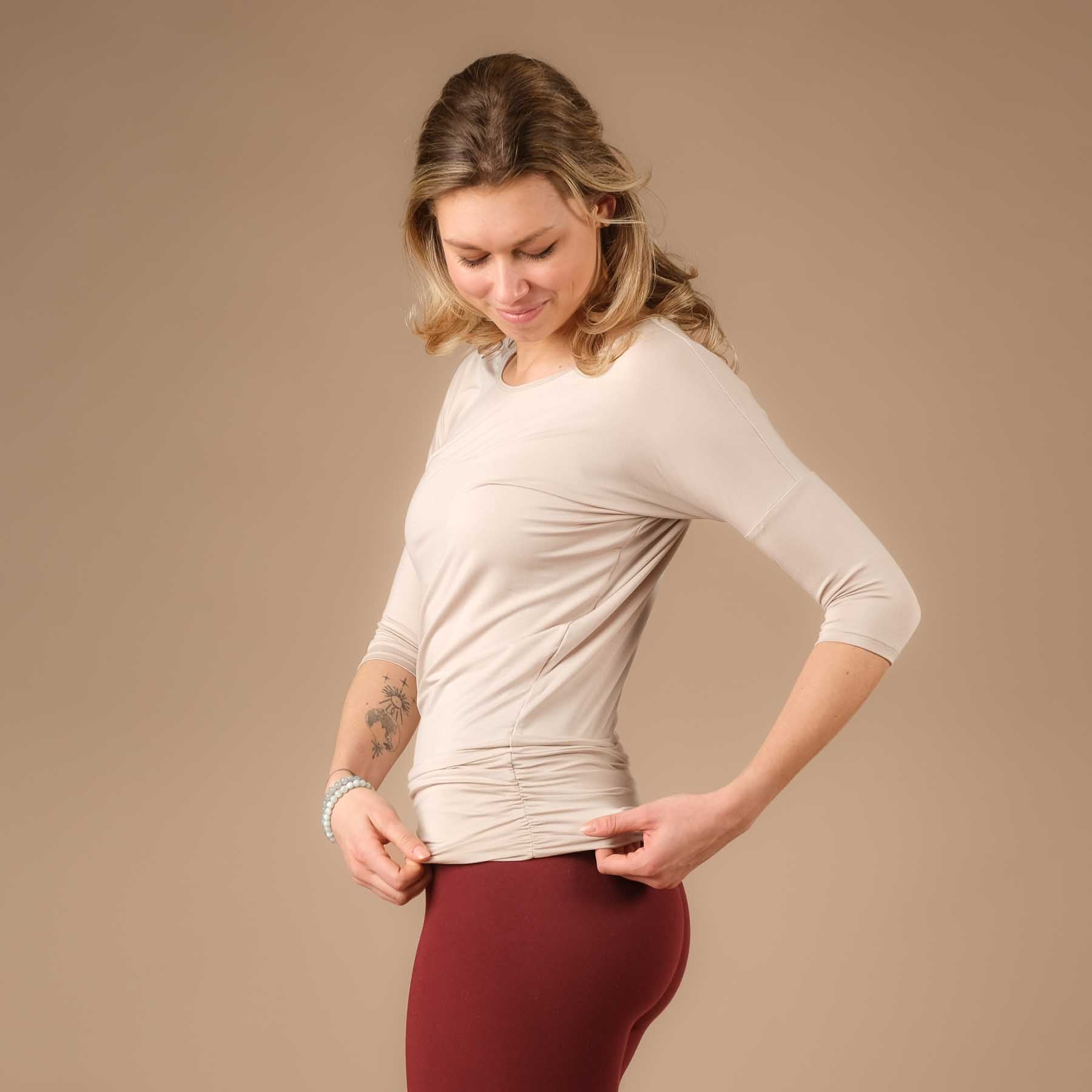 Yoga Shirt Comfy 3/4 Arm, in der Schweiz hergestellt, weichster Stoff, sand