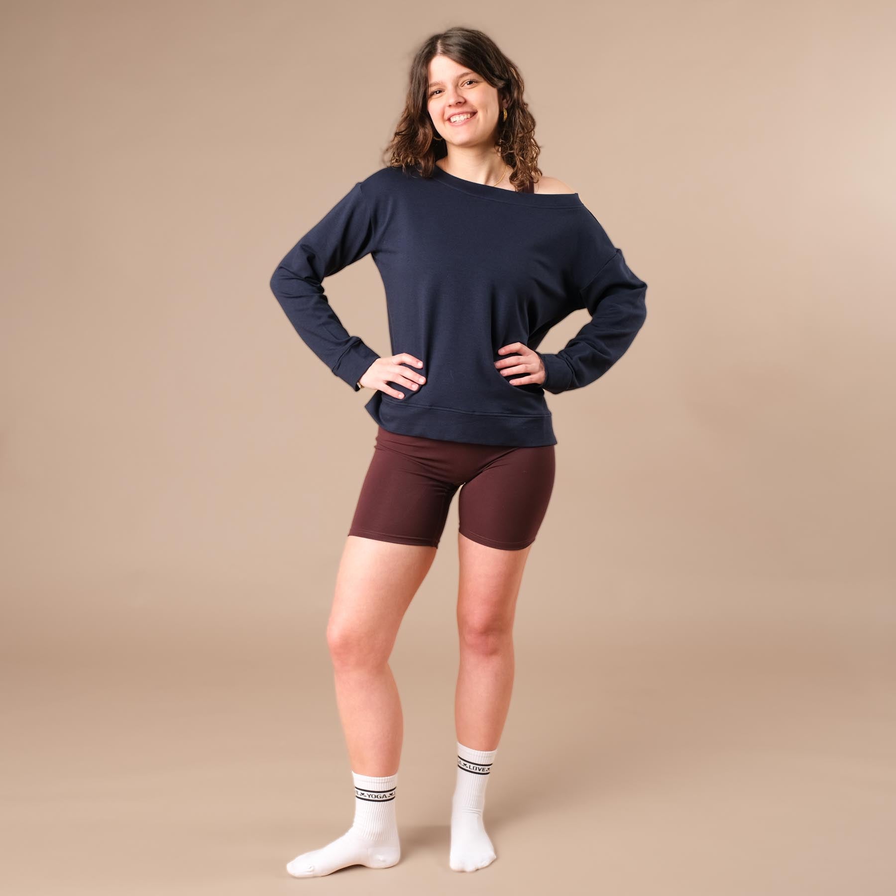 Pull à épaules dénudées, durable et confortable, bleu marine