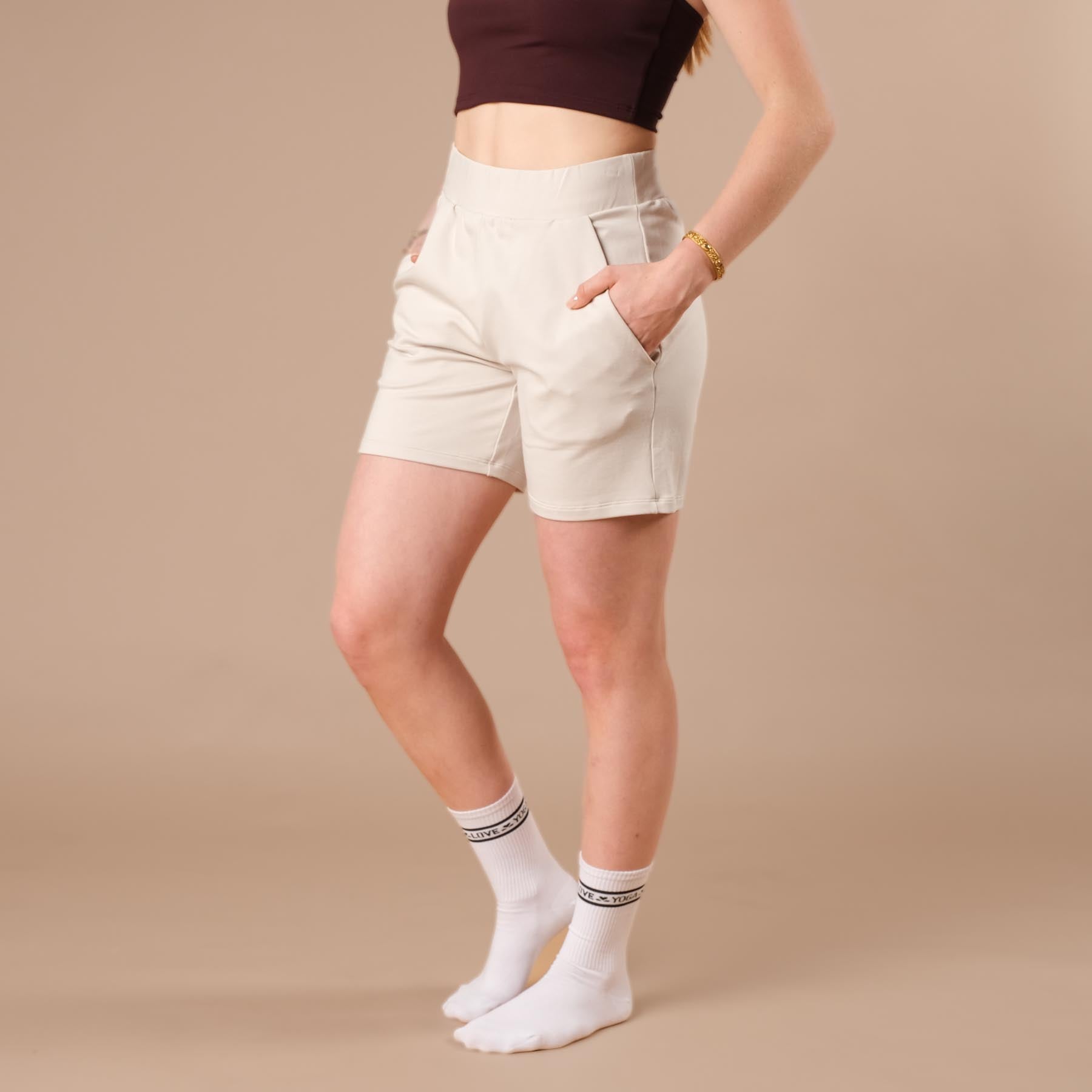 Damen Yoga Sweat Shorts nachhaltig ecru