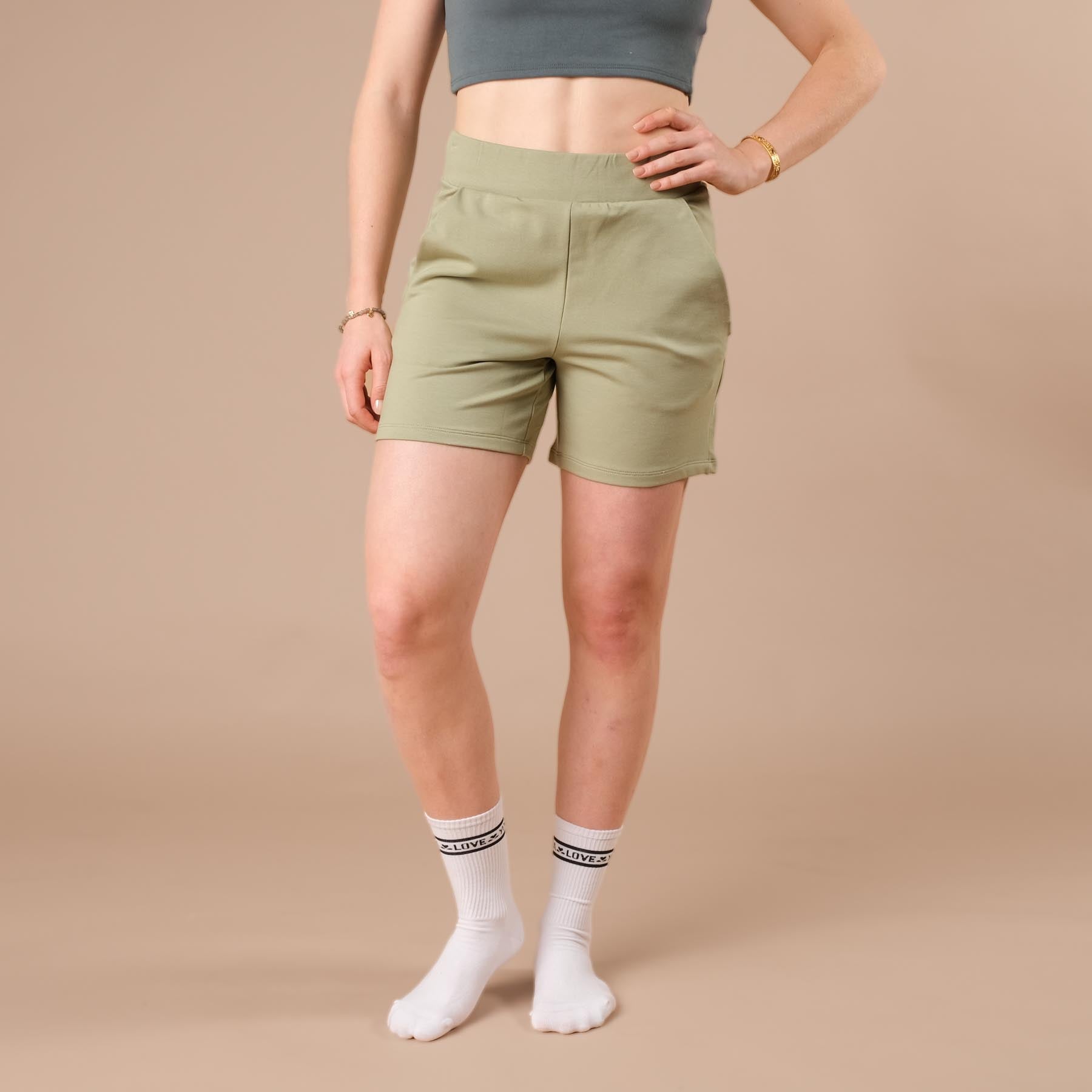 Damen Yoga Sweat Shorts nachhaltig jade-gruen