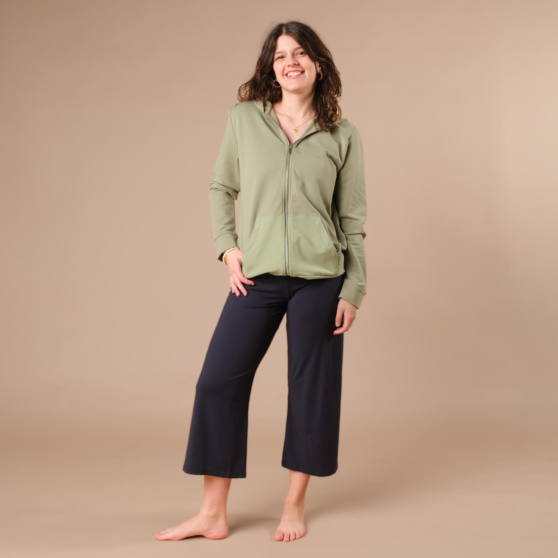 Felpa con cappuccio e zip unisex, realizzata in cotone e modal sostenibili, verde giada