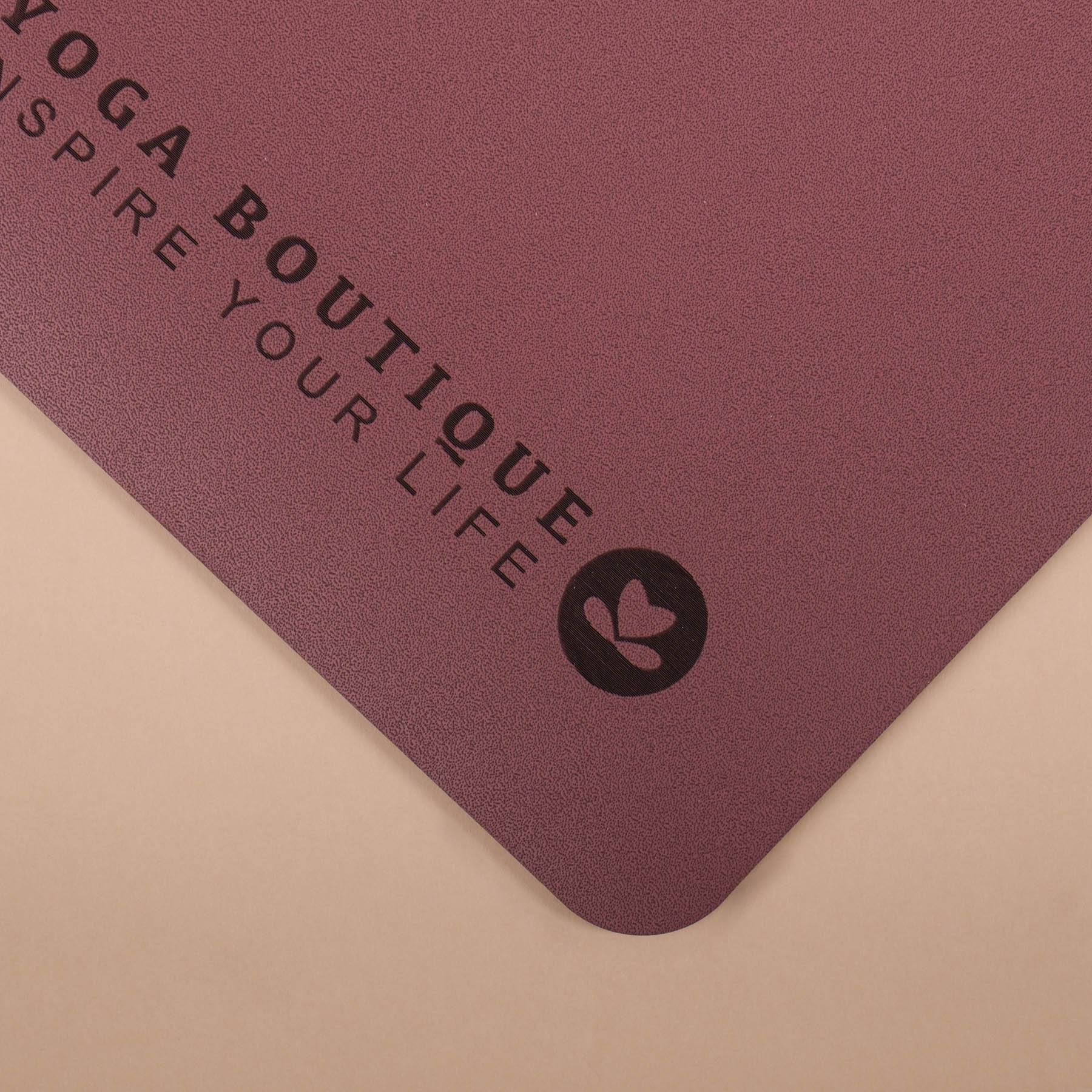 Yogamatte SuperGrip 2.0 Mandala sehr rutschfeste Yogamatte berry aus Naturkautschuk mit guter Halt