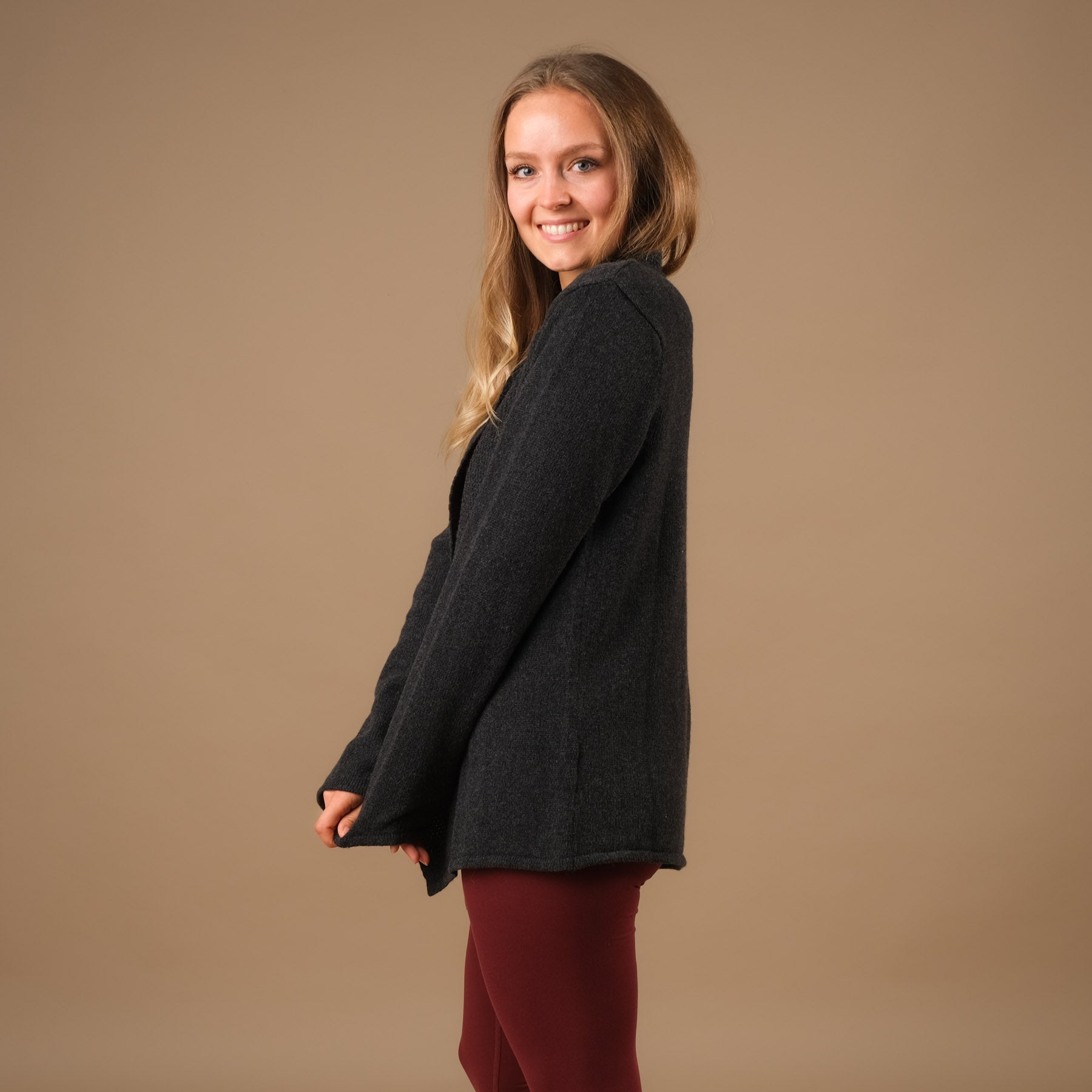 Kaschmir Cardigan, Yoga Cardigan, nachhaltig, elegant anthrazit