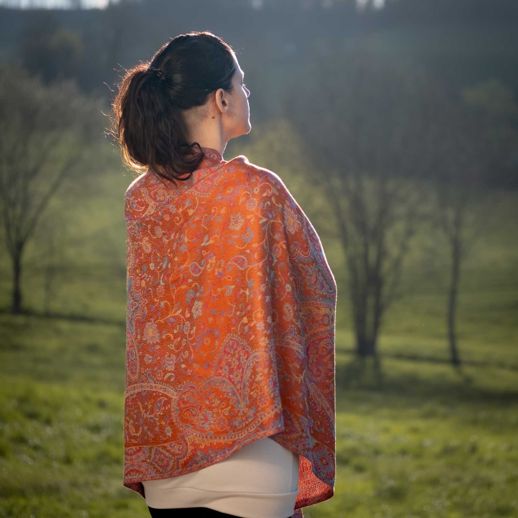 Seidenschal mit indischen Ornamenten orange Aurora