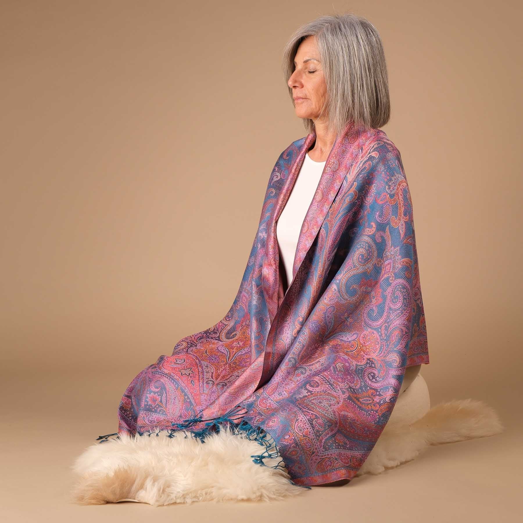 Meditationstuch Schal Seide Elena doppelseitig