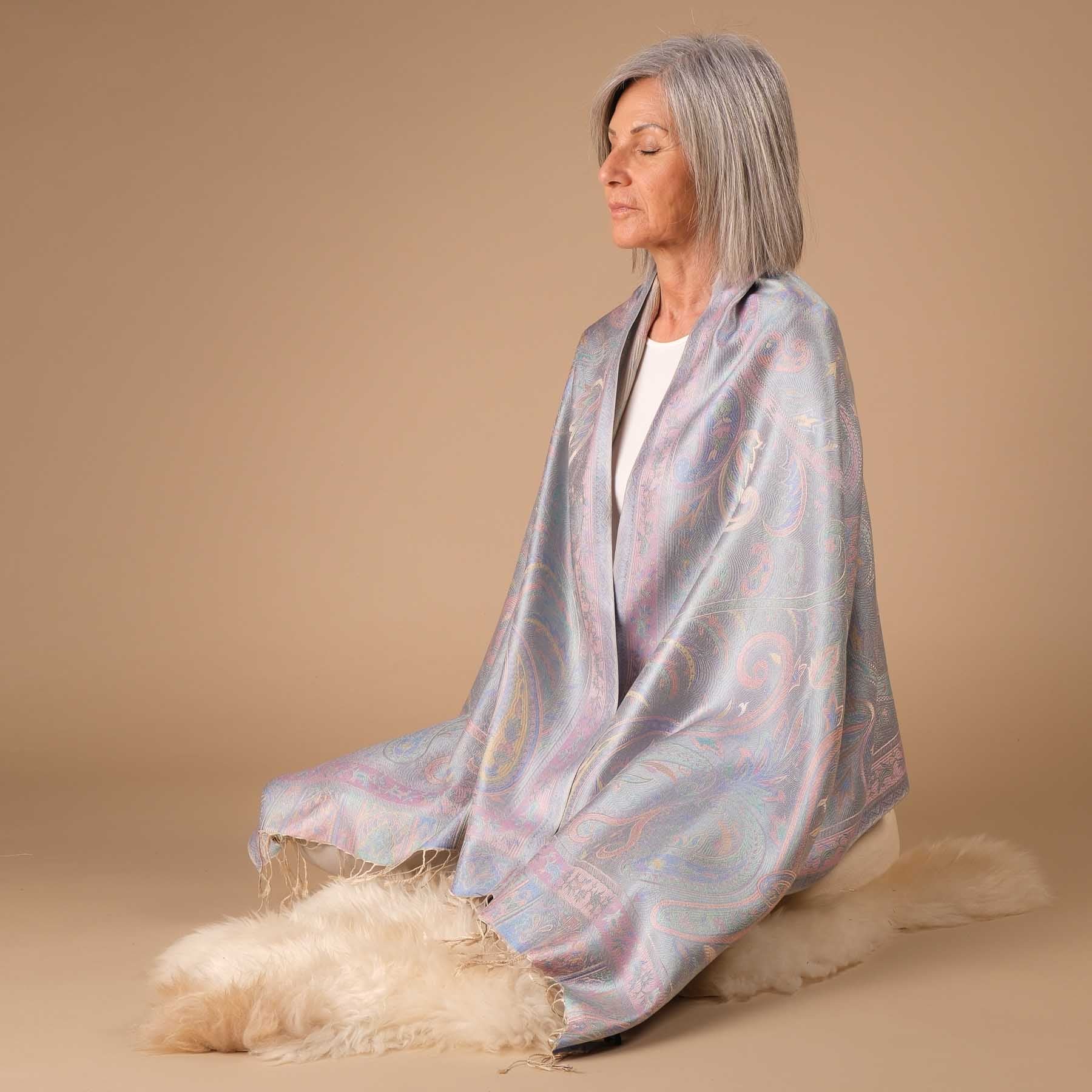 Meditationstuch Schal Seide Feya