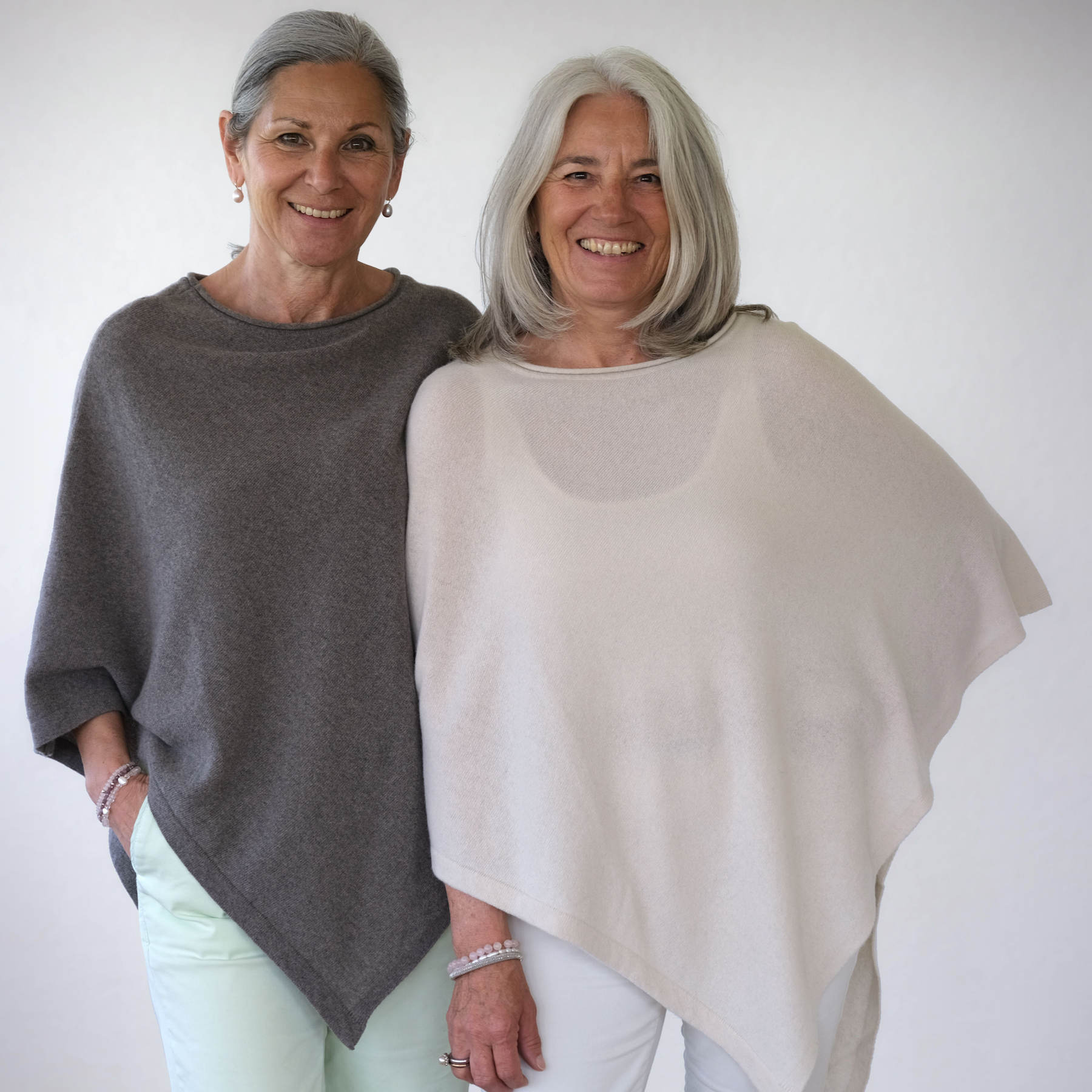 Nachhaltiger Kaschmir Poncho creme