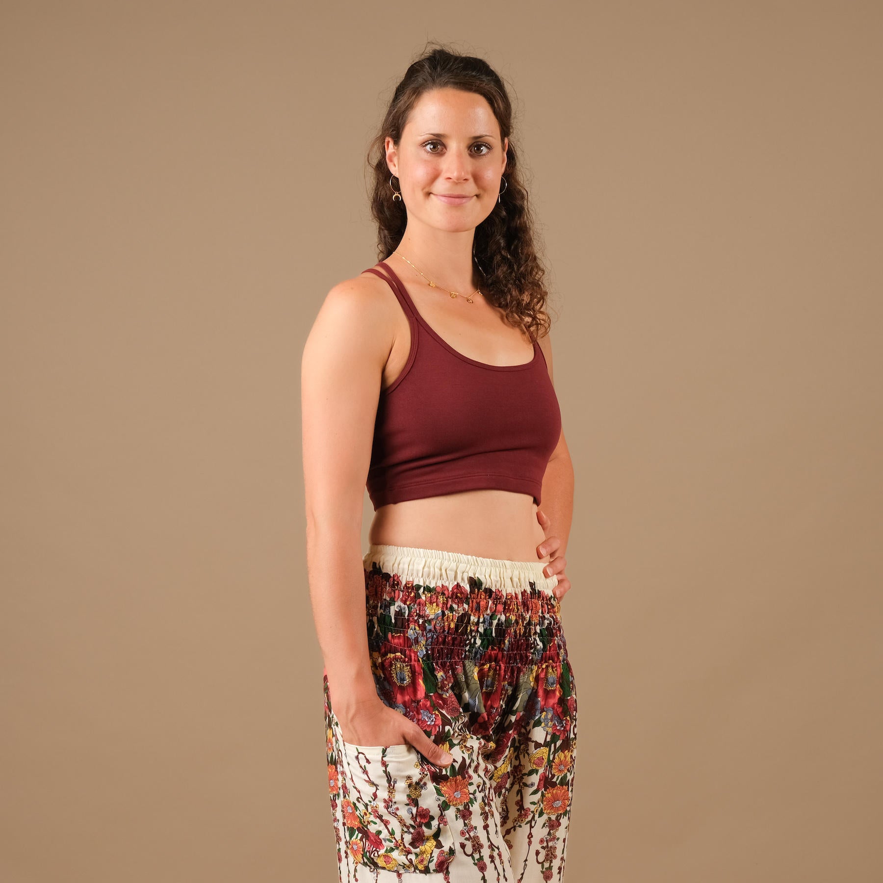 Yoga Kleider Crop Top Joy bordeaux aus nachhaltigem Stoff und in der Schweiz hergestellt
