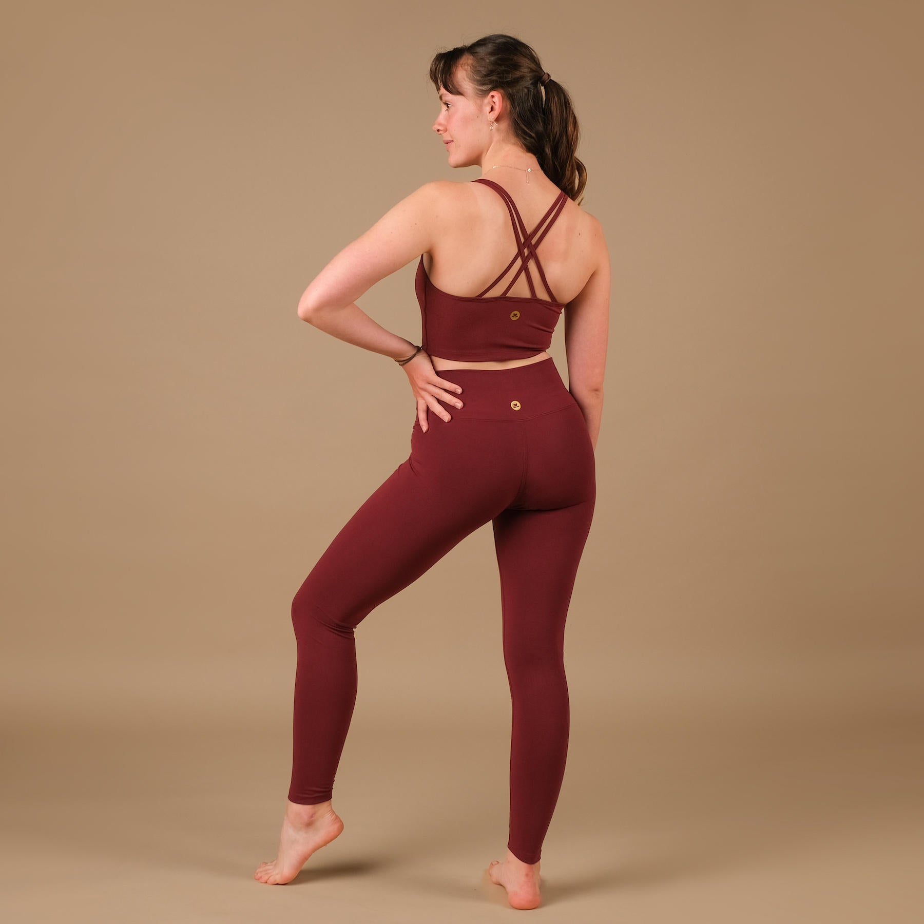 Yoga Kleider Crop Top Joy bordeaux aus nachhaltigem Stoff und in der Schweiz hergestellt