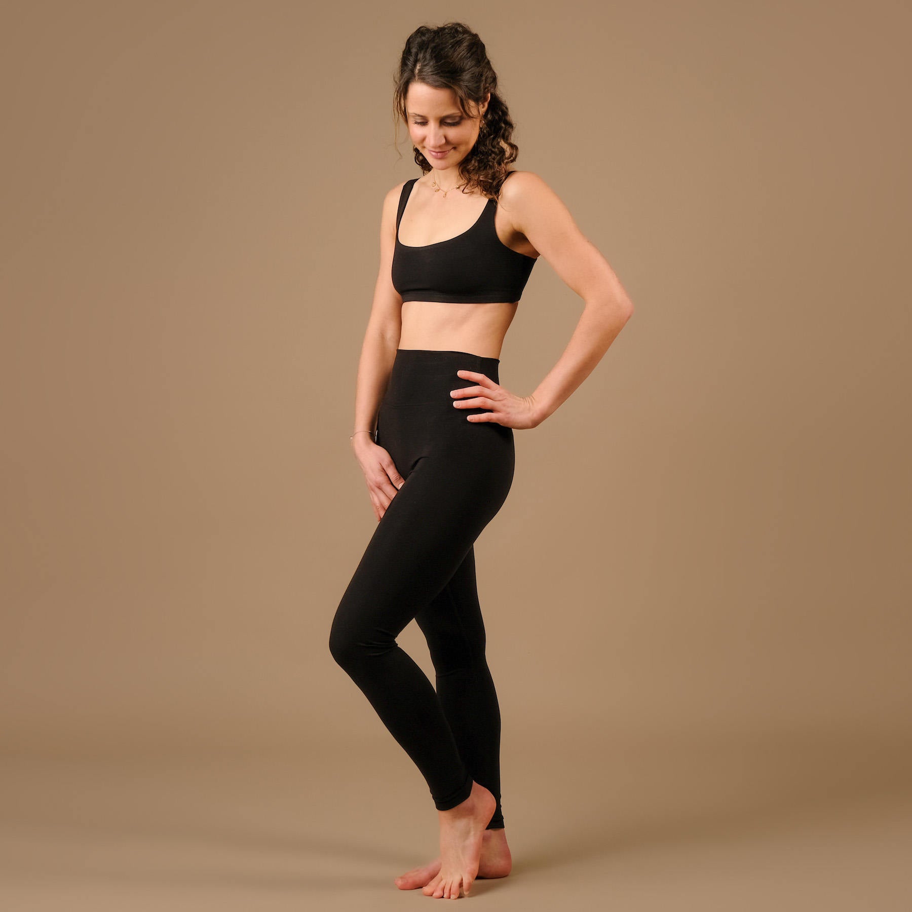 Yoga Leggings Comfy schwarz, in der Schweiz hergestellt, nachhaltig, super bequem, aus Lenzing Modal