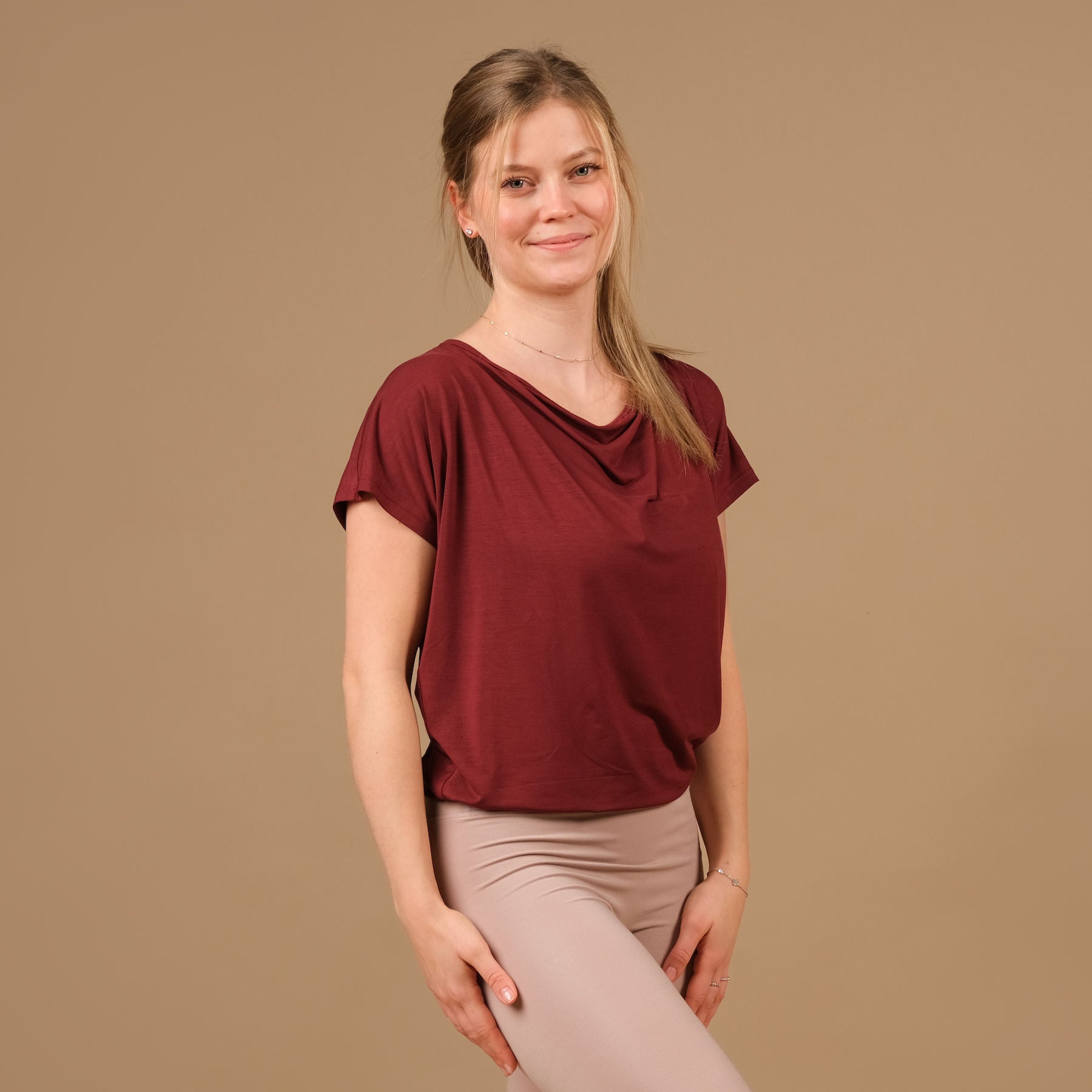 Yoga Wasserfall Shirt, super nachhaltig, in der Schweiz genäht, bordeaux