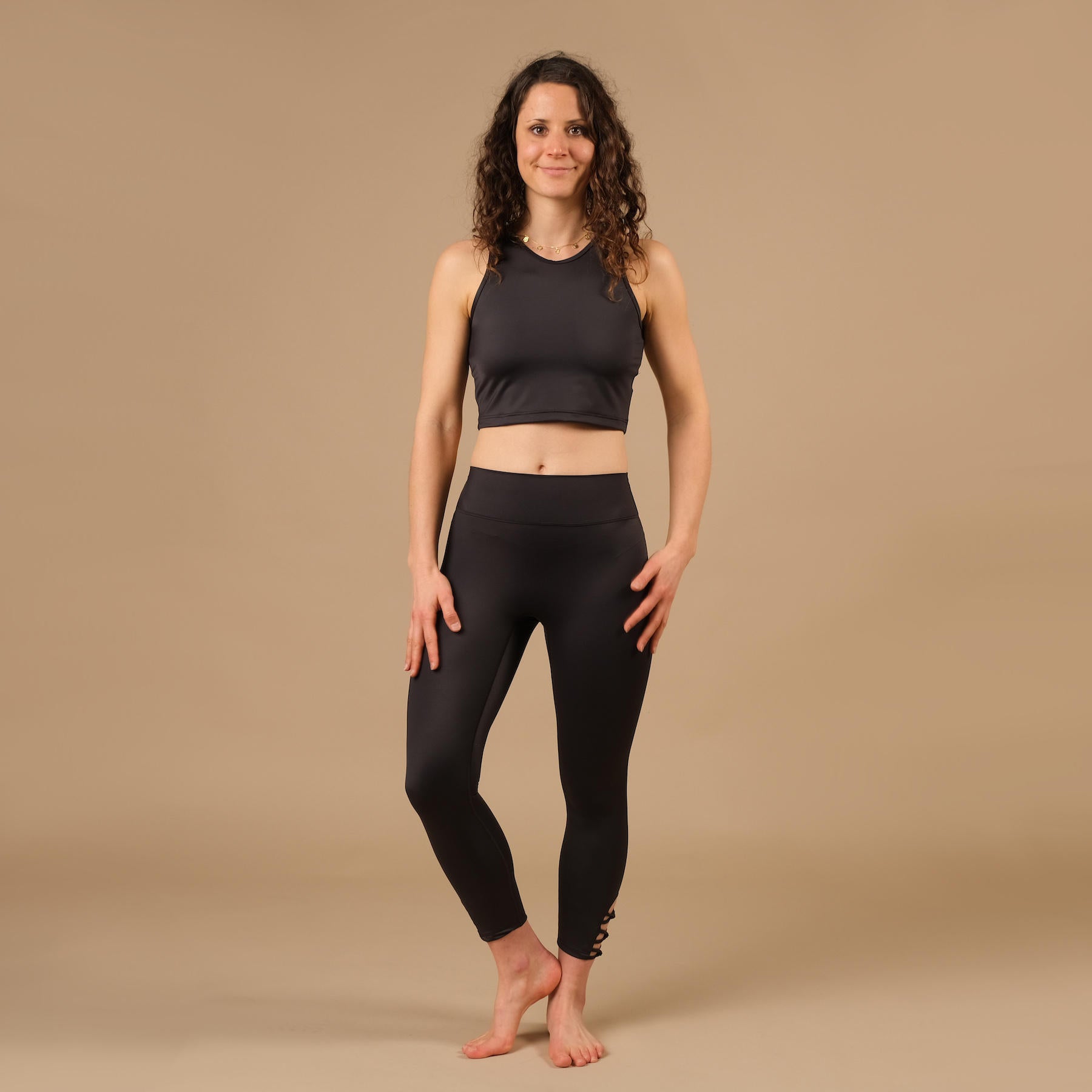 Yoga Leggings 7/8 Eco Mare in der Schweiz hergestellt aus recyceltem Econyl Stoff espresso
