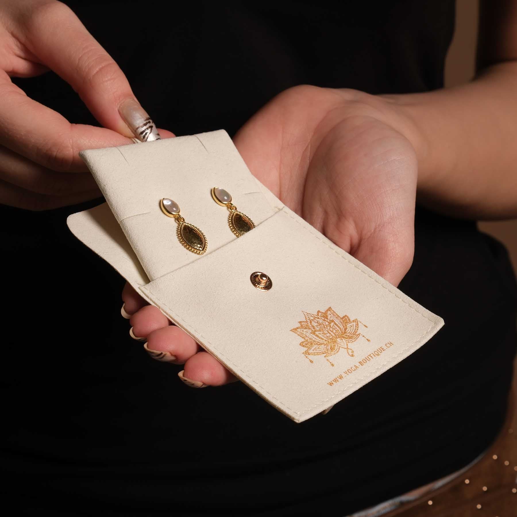 Orecchini Jaipur con cristallo di rocca oro