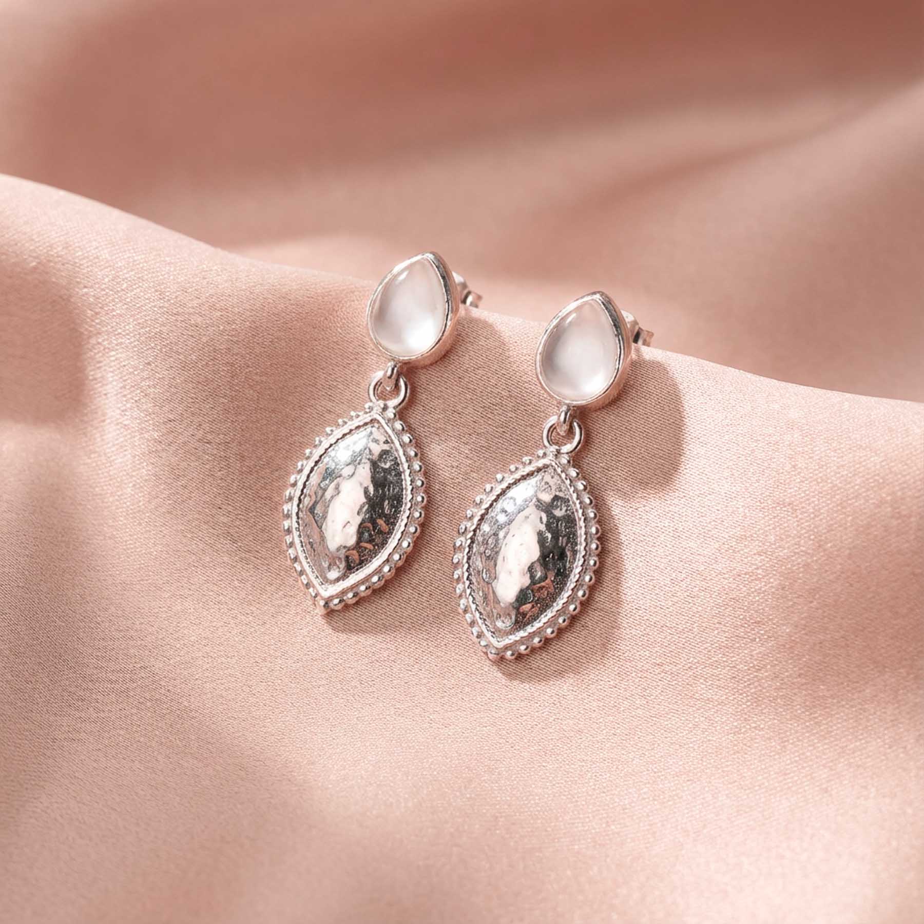 Orecchini Jaipur con cristallo di rocca argento