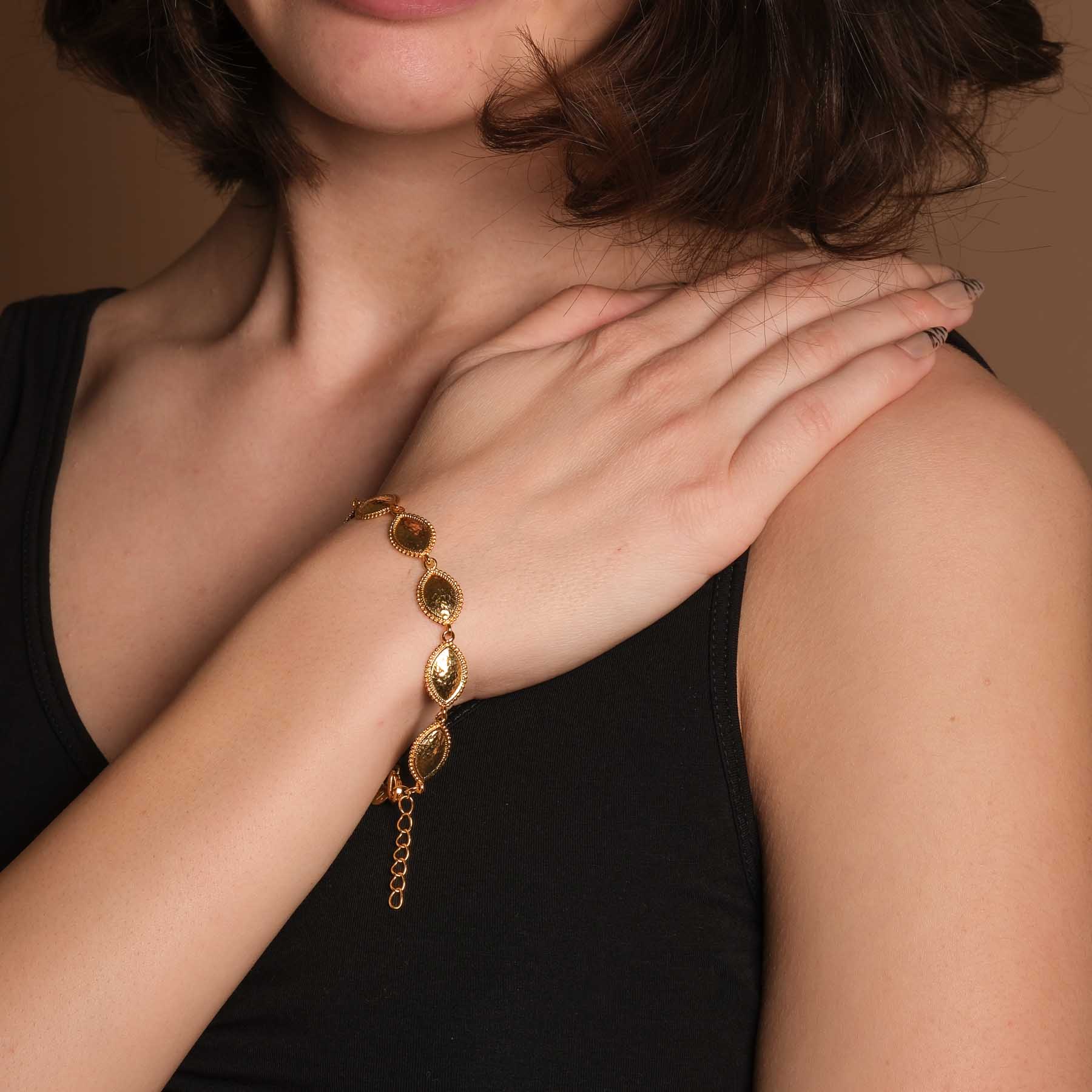 Bracciale Jaipur con ornamenti Paisley dorati